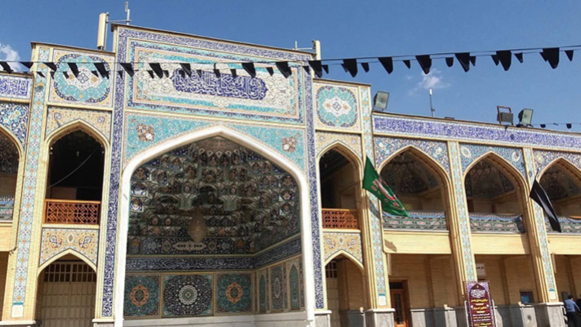 المرقد الديني في مدينة شيراز جنوبي إيران