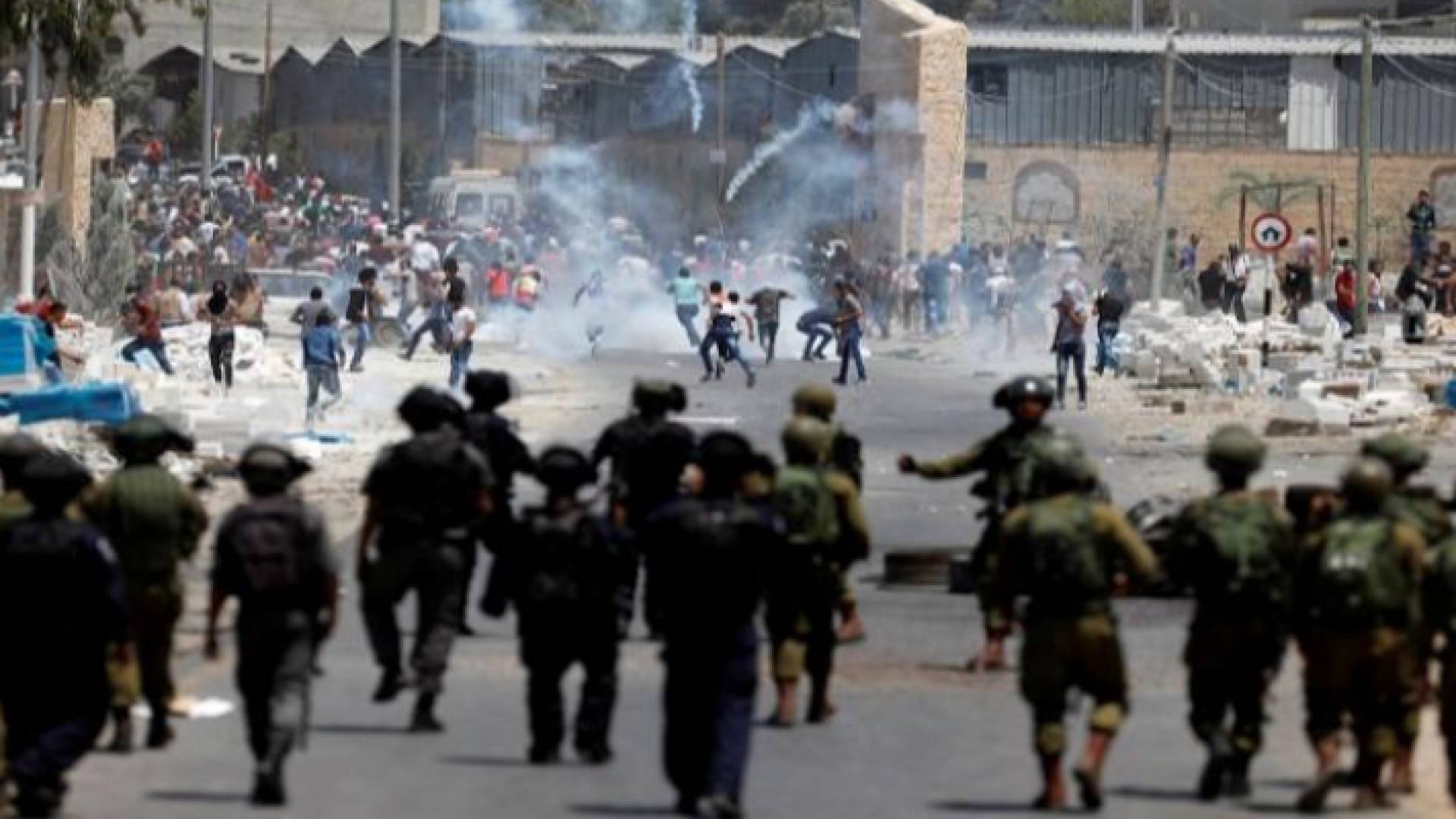مواجهات بين الفلسطينيين وقوات الاحتلال - أرشيفية