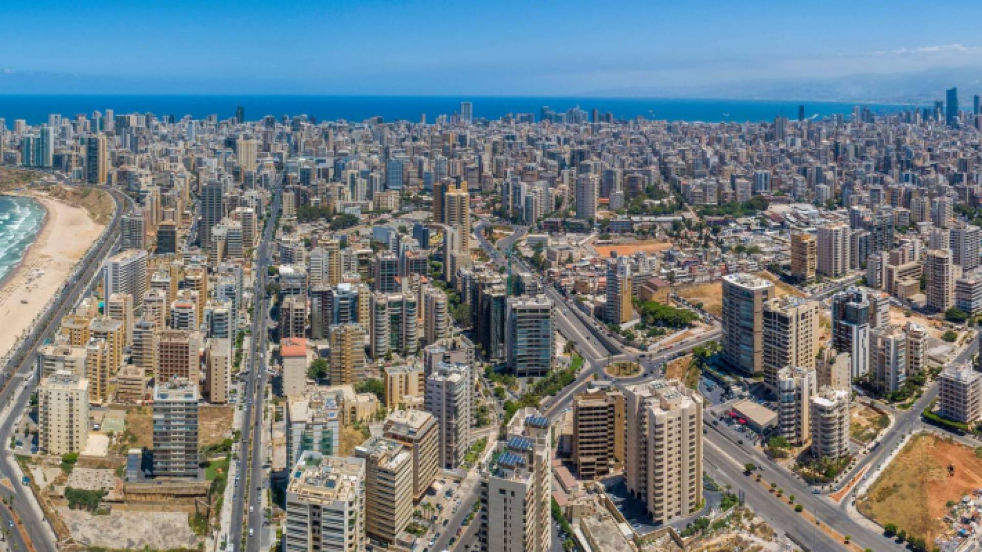 إحدى المدن اللبنانية