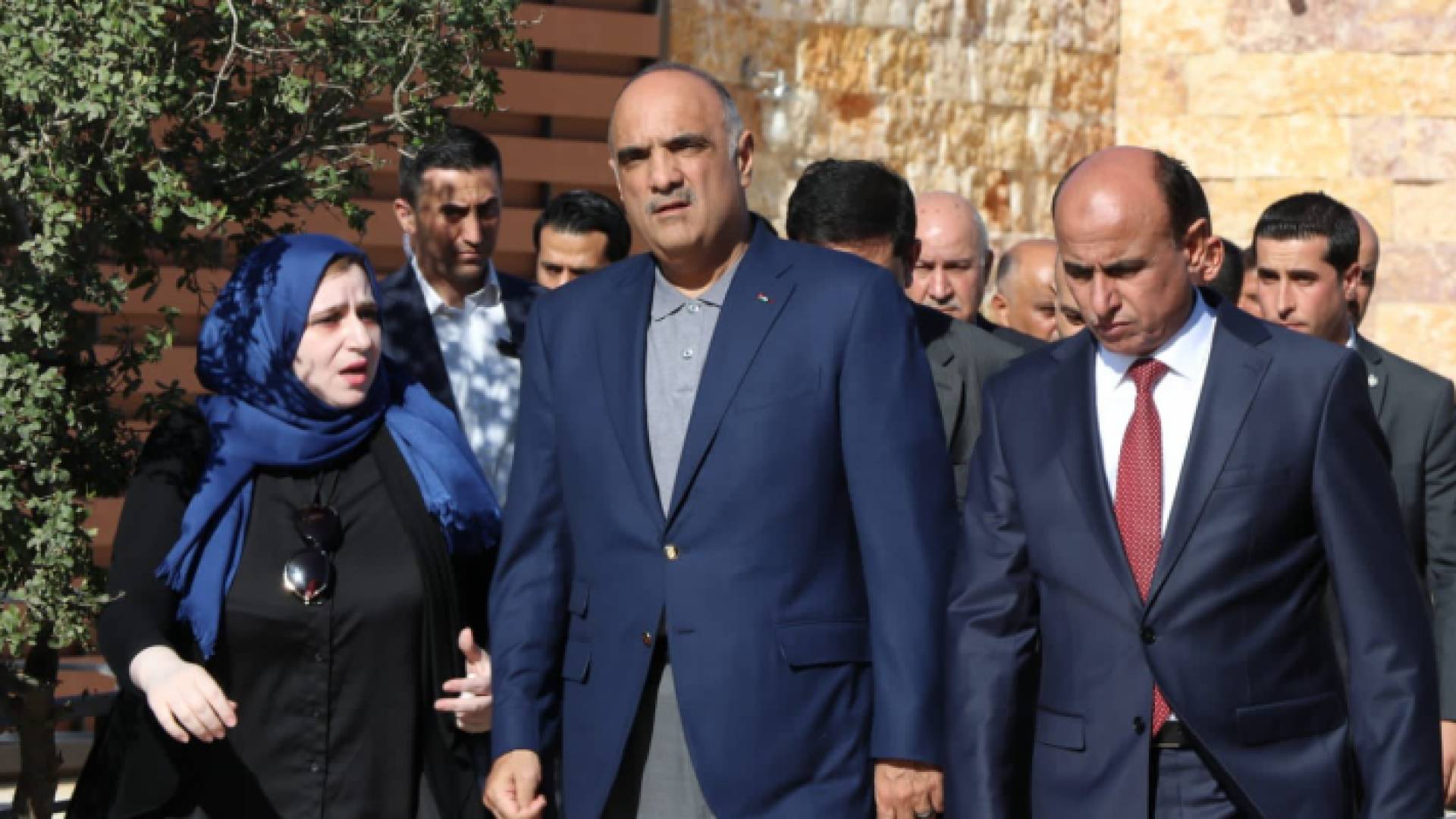 جانب من زيارة رئيس الوزراء إلى تلفريك عجلون