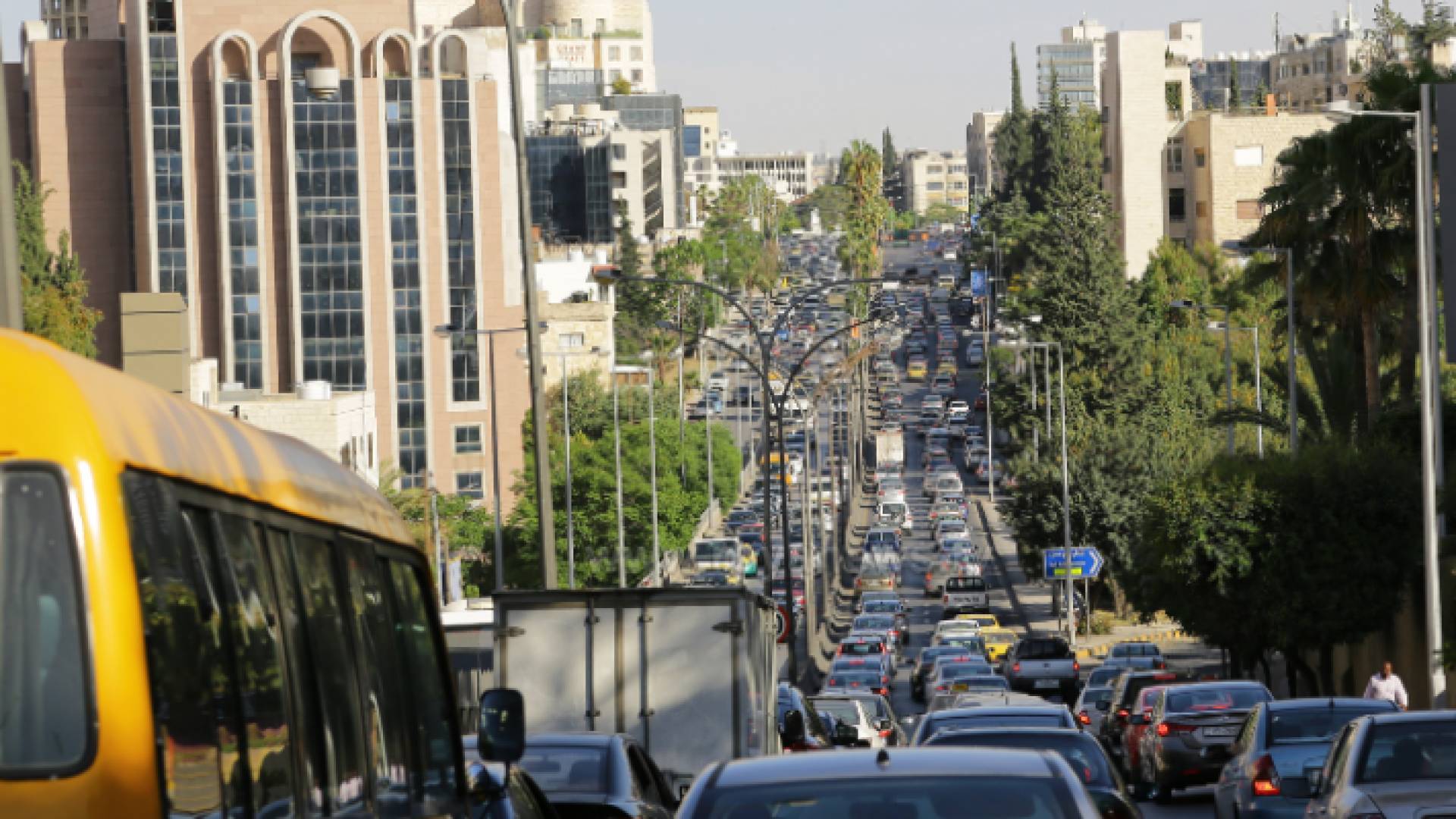 مركبات شوارع العاصمة عمان