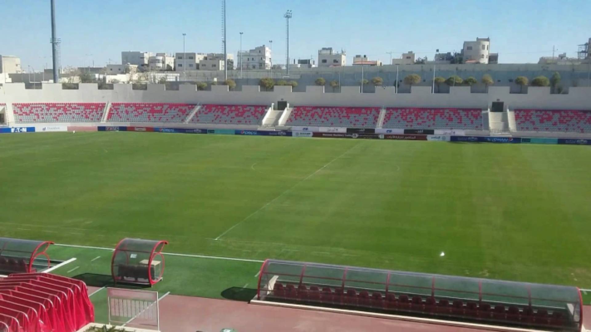 أرضية ملعب ستاد الملك عبدالله الثاني "القويسمة"