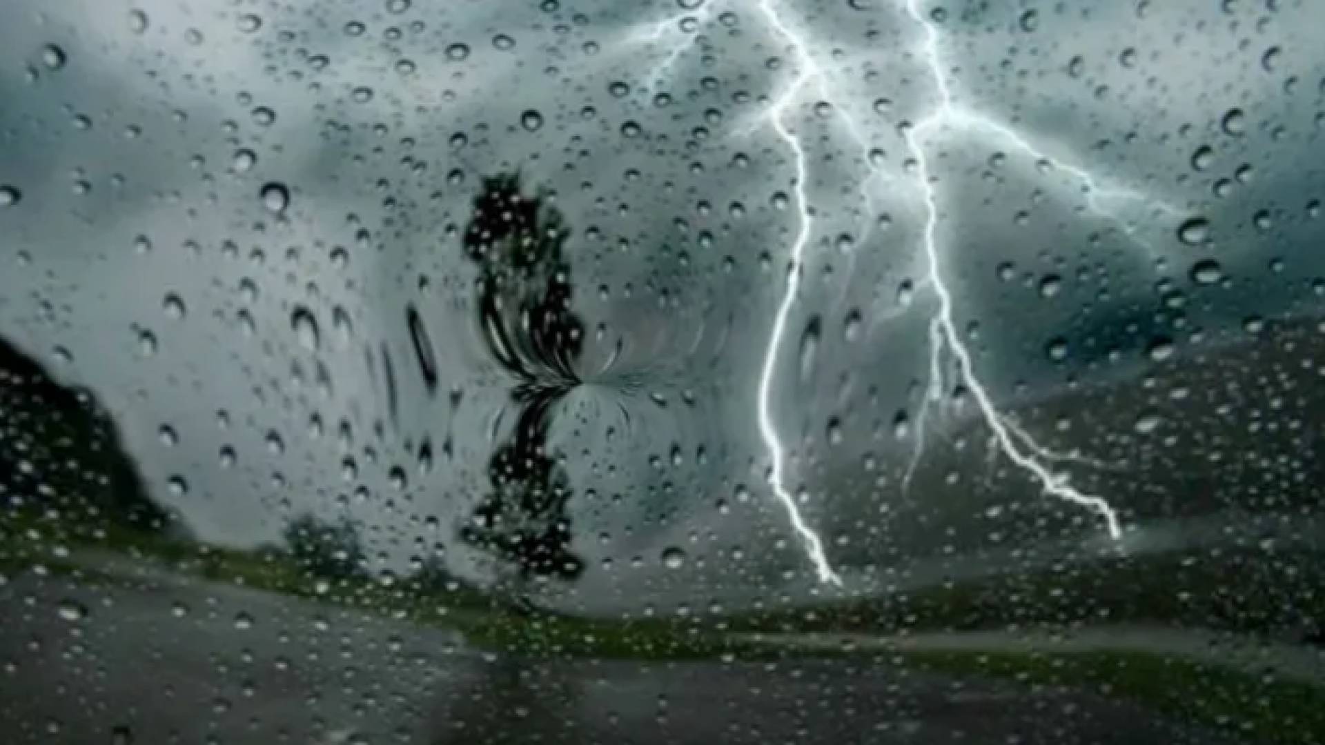 صورة تعبيرية لأمطار رعدية