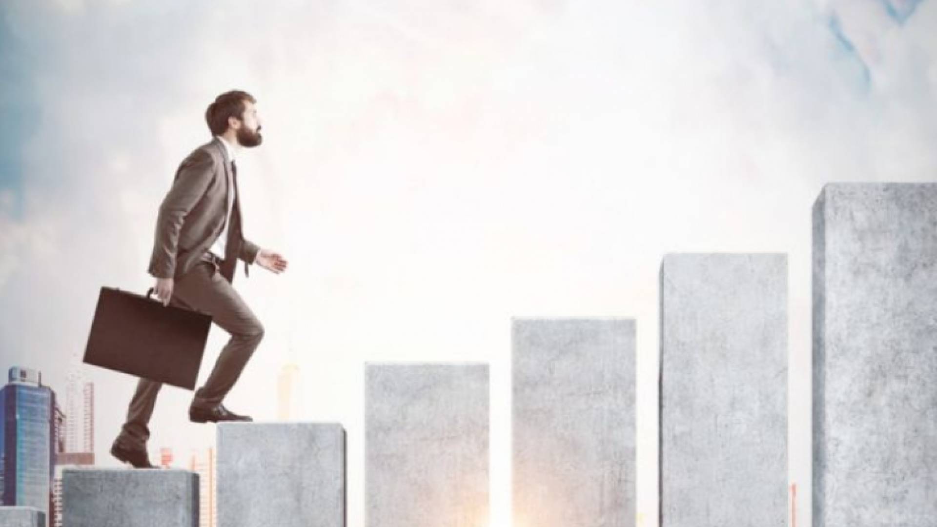 صورة تعبيرية لموظف