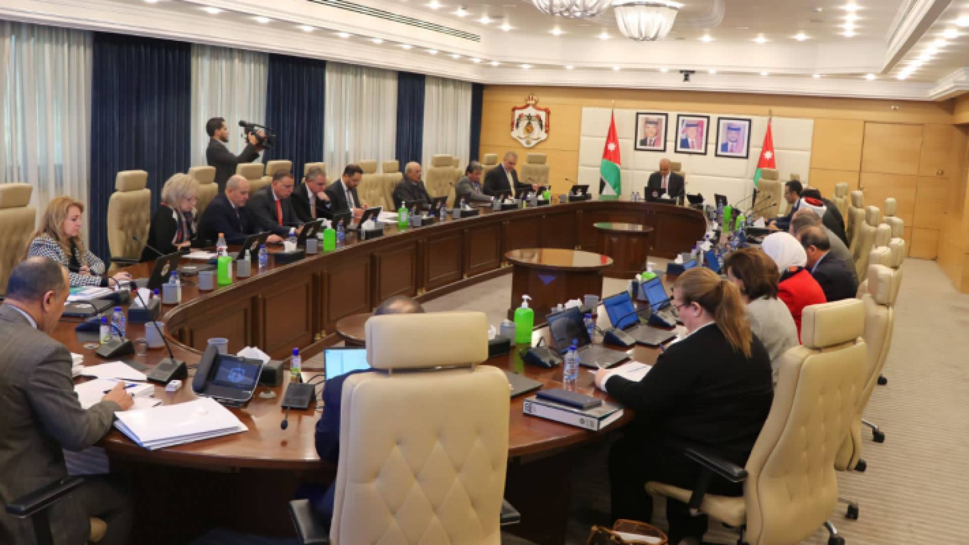 جانب من اجتماع مجلس الوزراء
