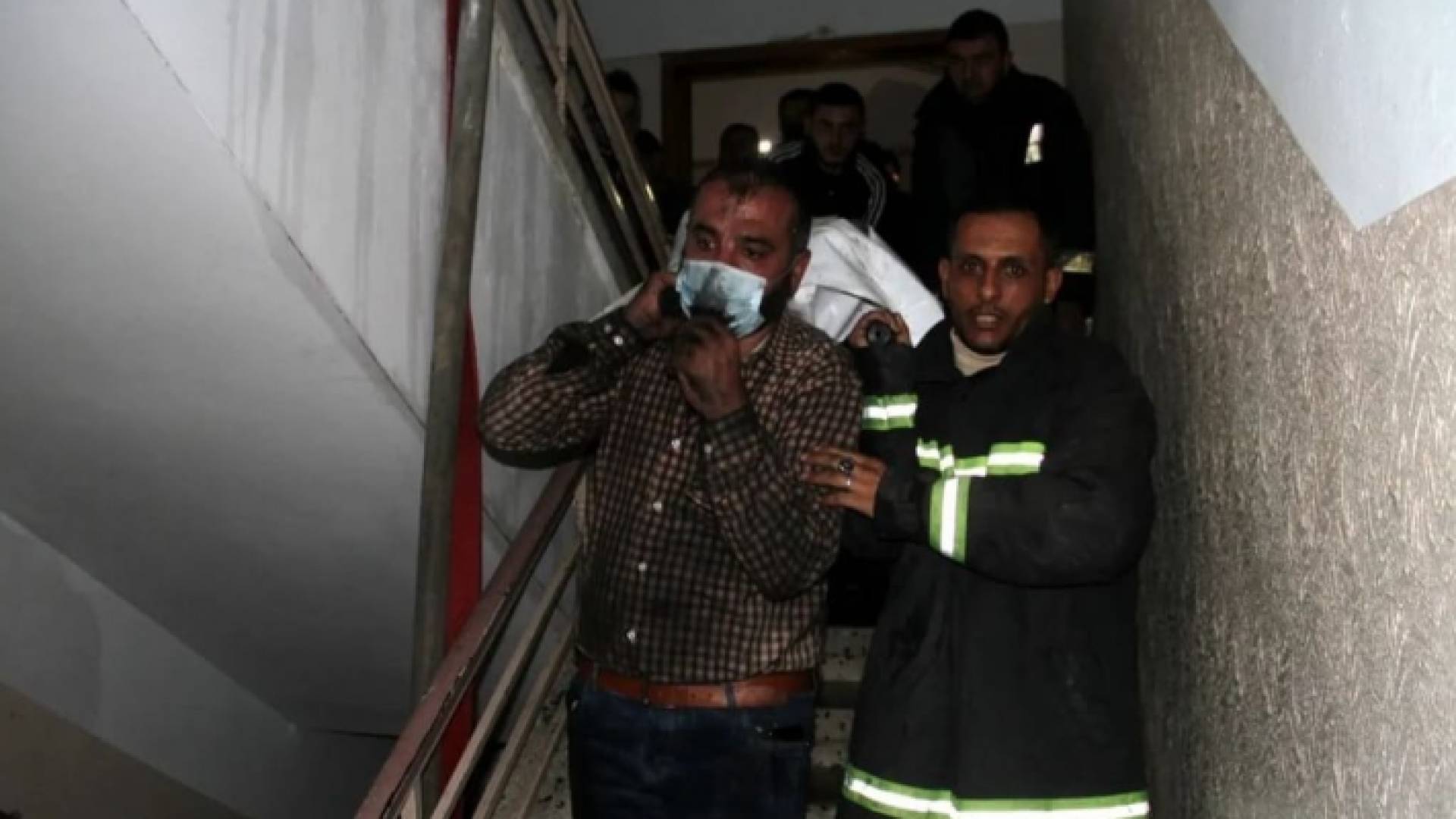 كوادر الدفاع المدني الفلسطينية