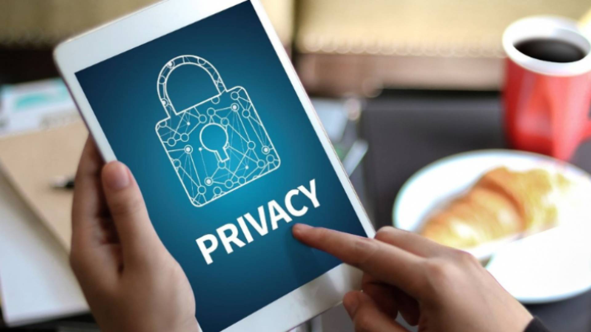 انتهاك الخصوصية