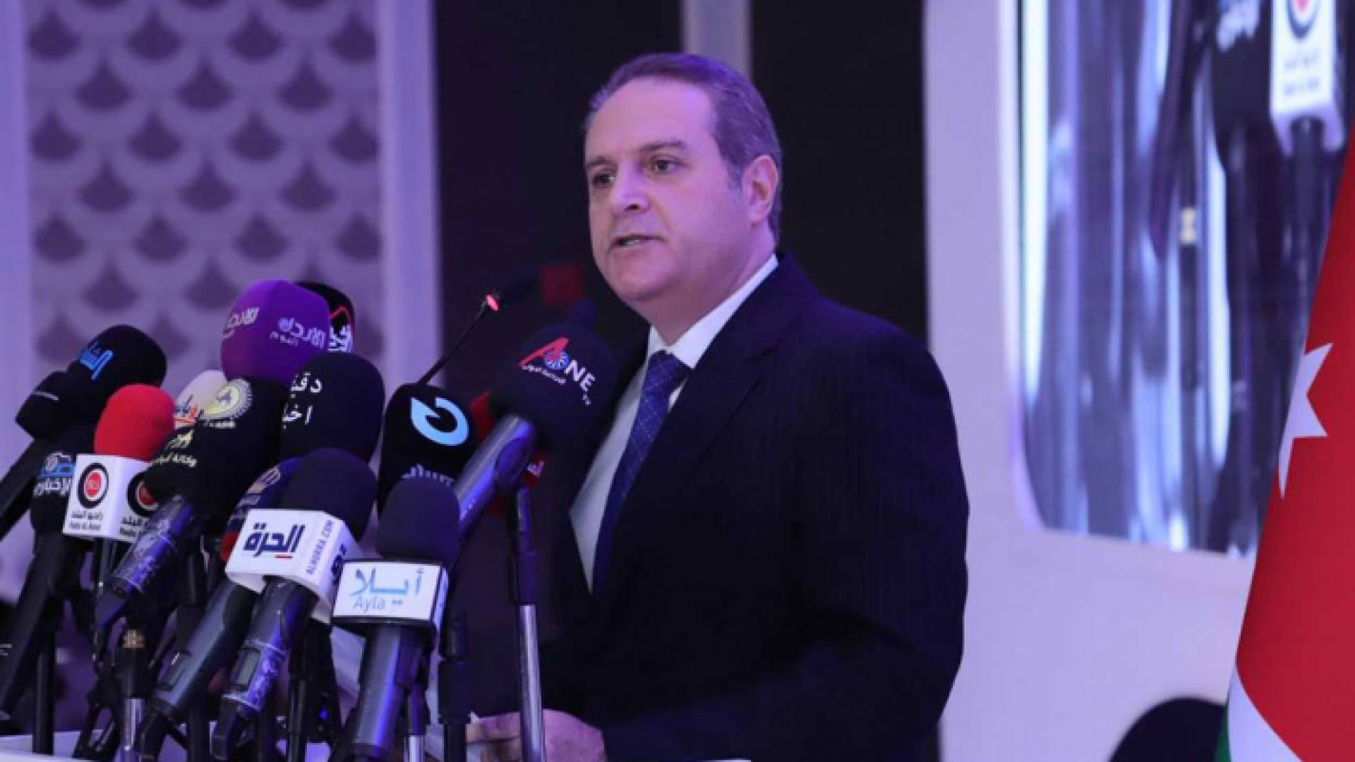 وزير الصحة الدكتور فراس الهواري