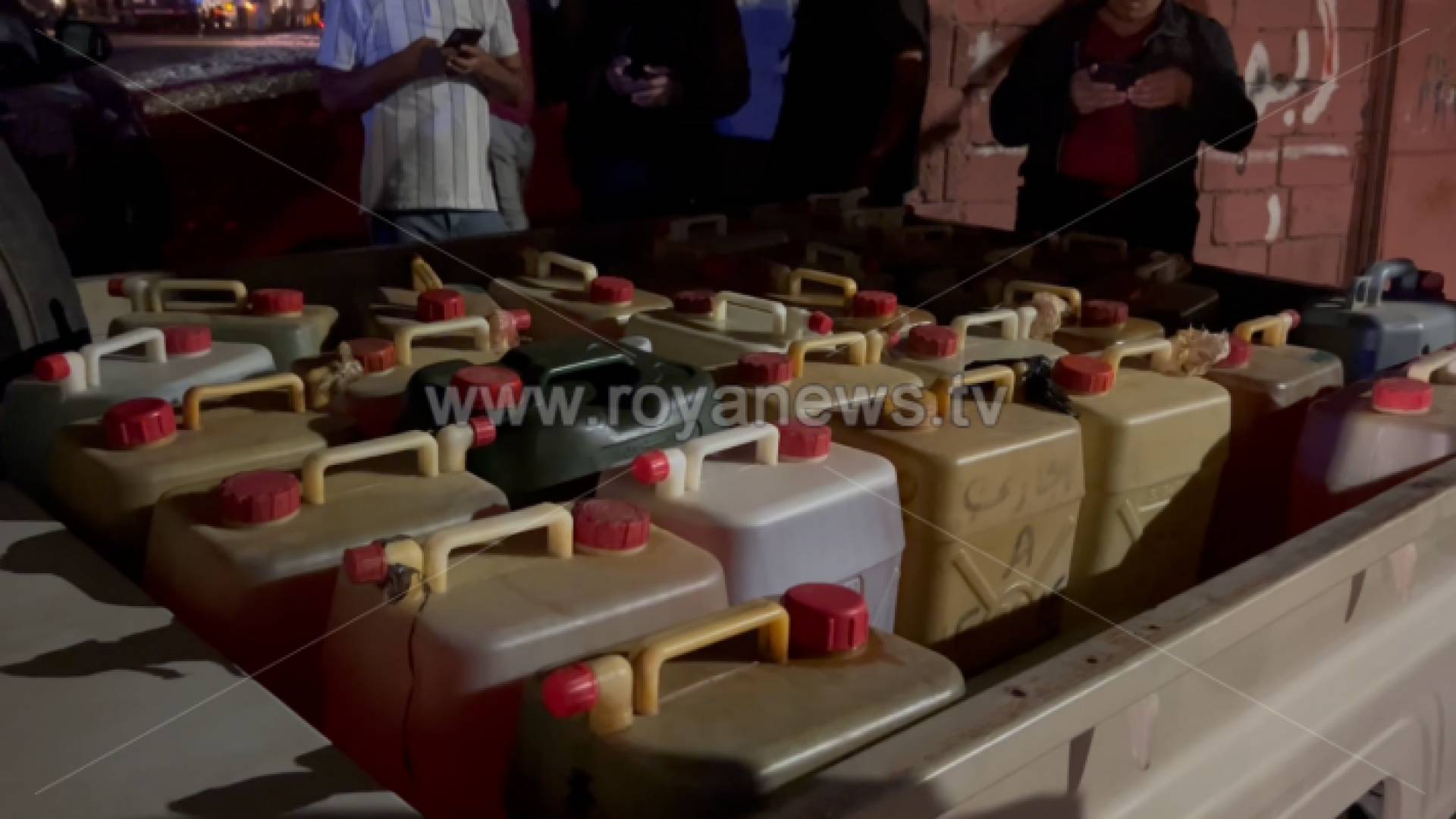 جالونات بنزين مهرب