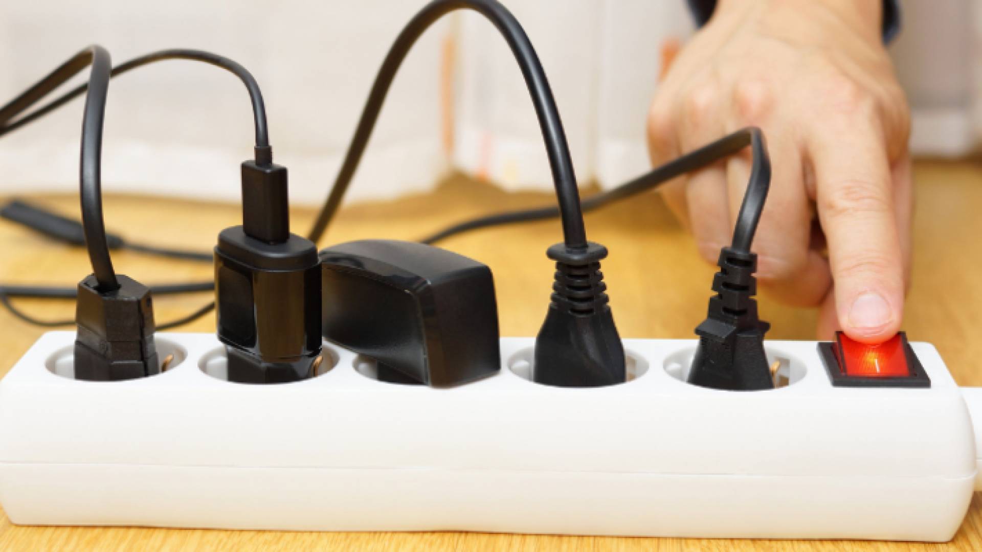 استخدام الكهرباء