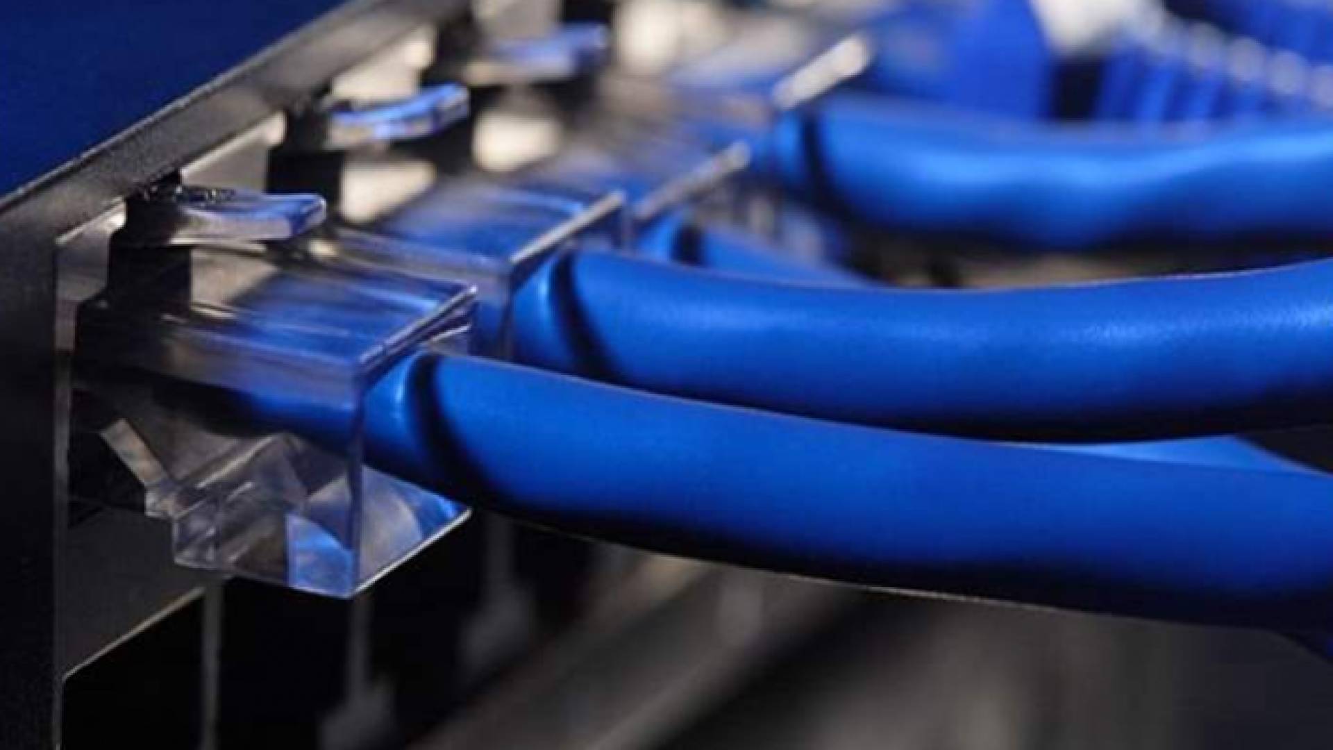 كوابل إنترنت - تعبيرية