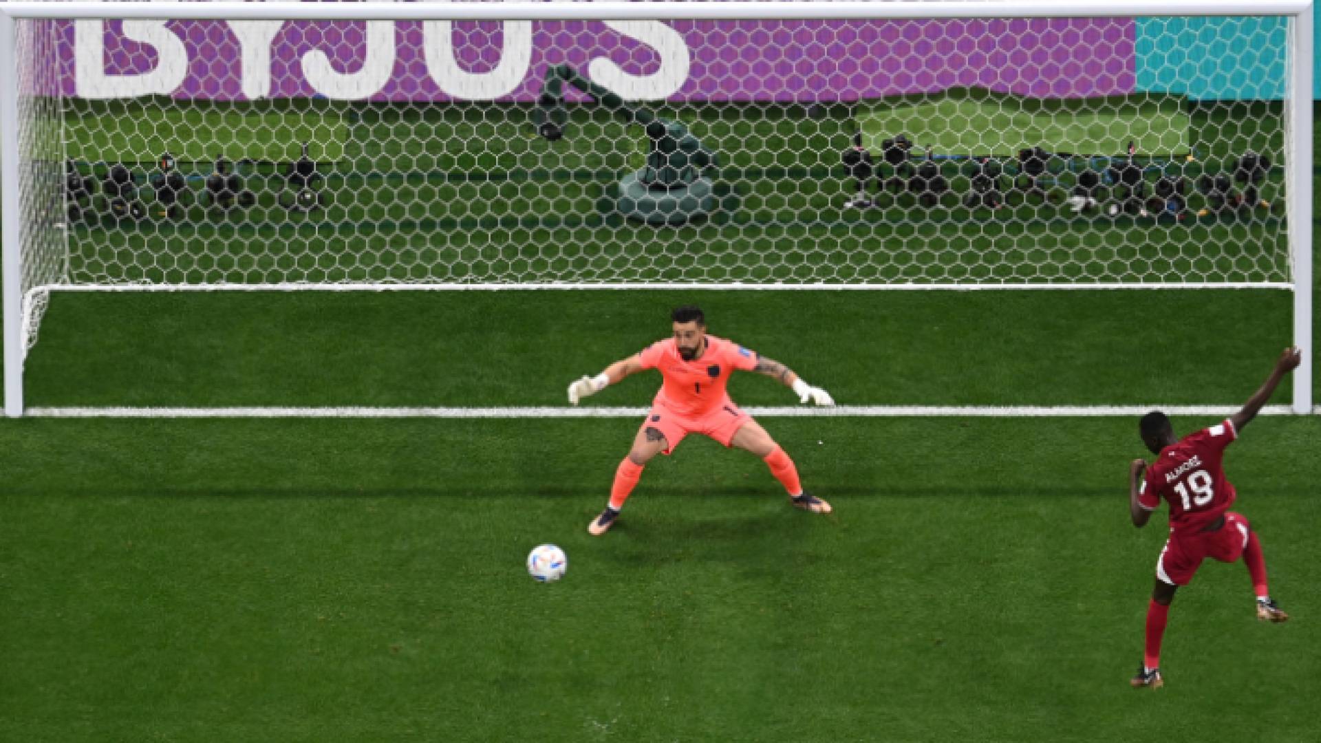 من المباراة التي جمعت الفريقين