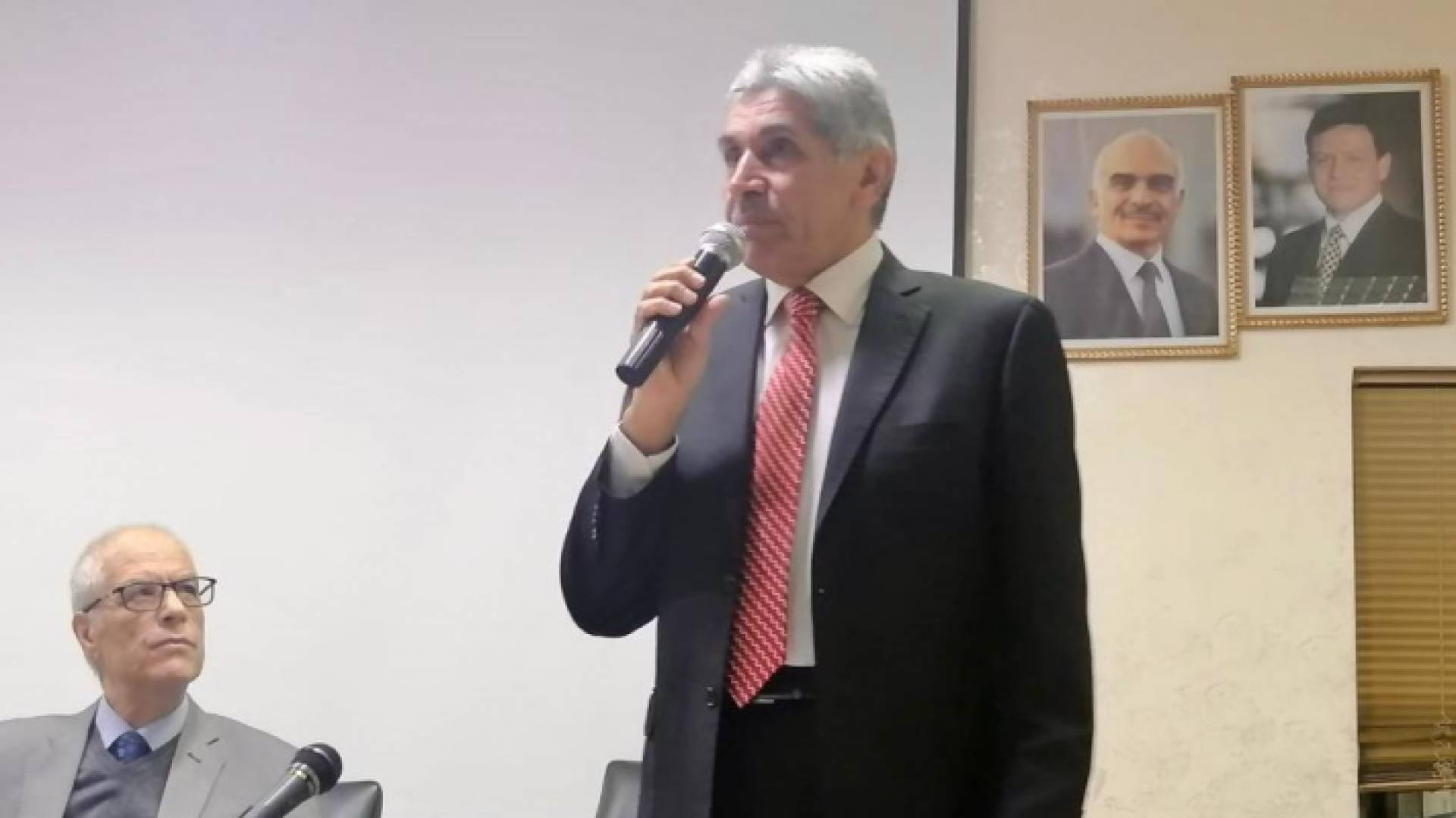 الدكتور مصطفى العبادي