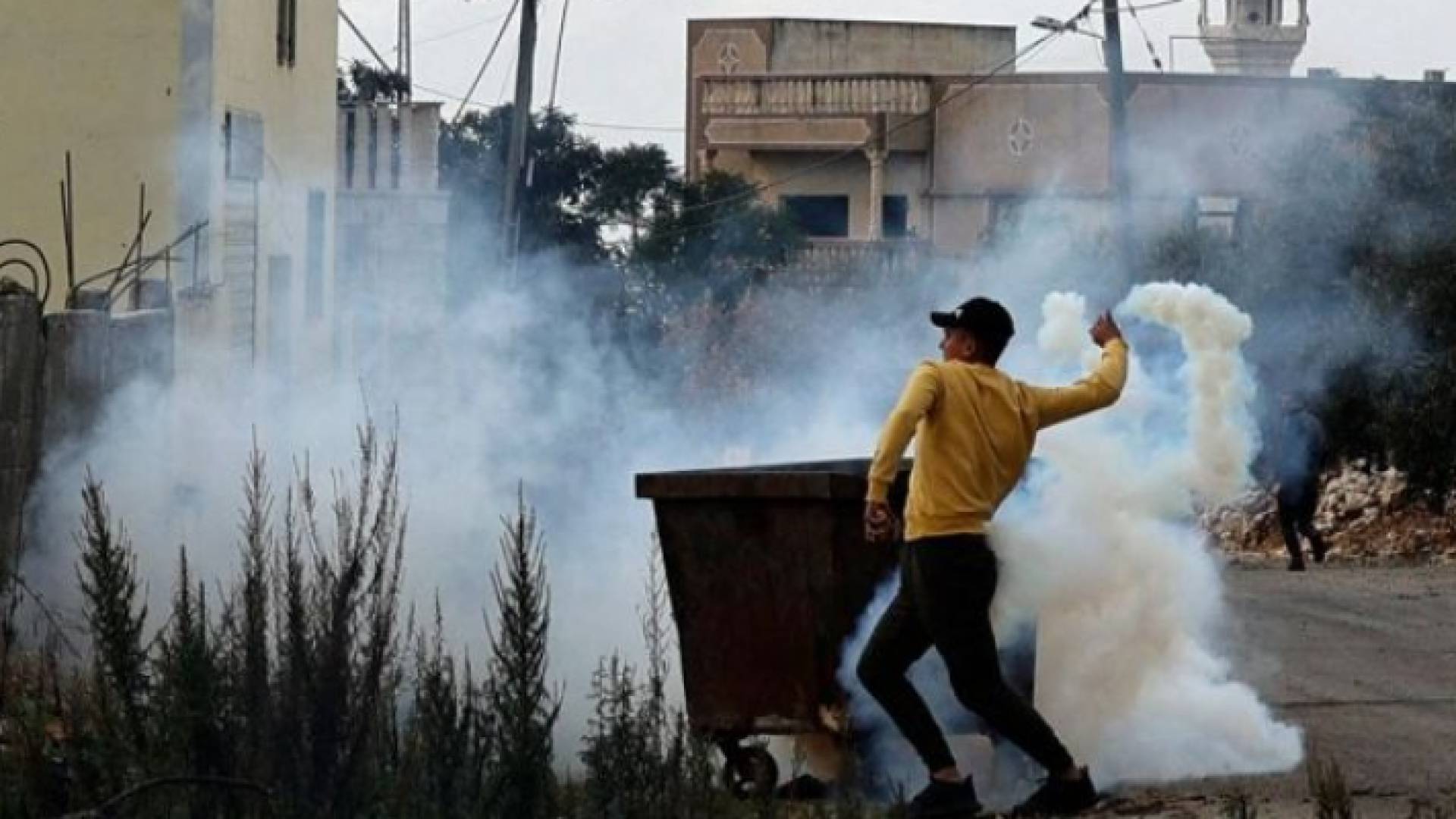 صورة أرشيفية من مواجهات بين قوات الاحتلال والفلسطينيين