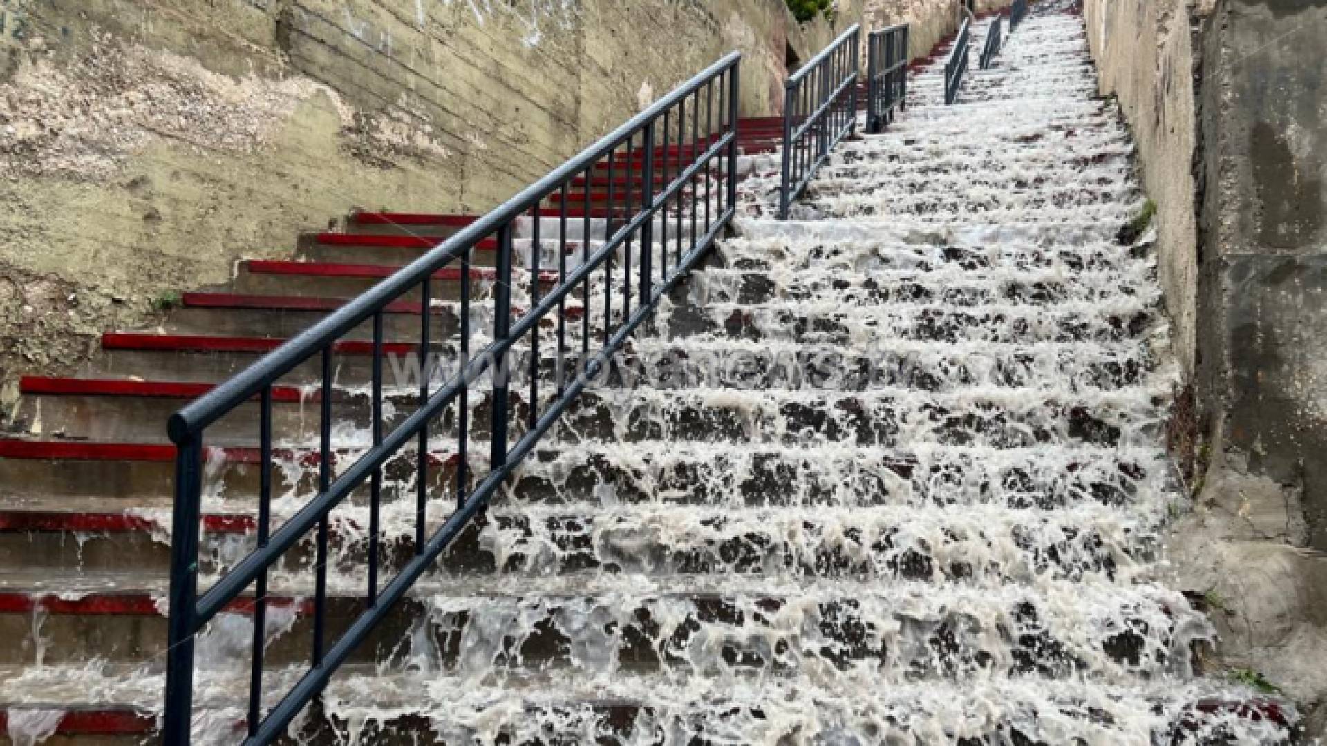 أمطار الثلاثاء في منطقة وسط البلد في العاصمة عمان