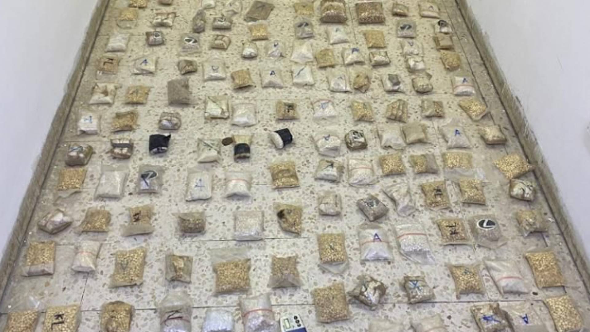 جانب من المضبوطات