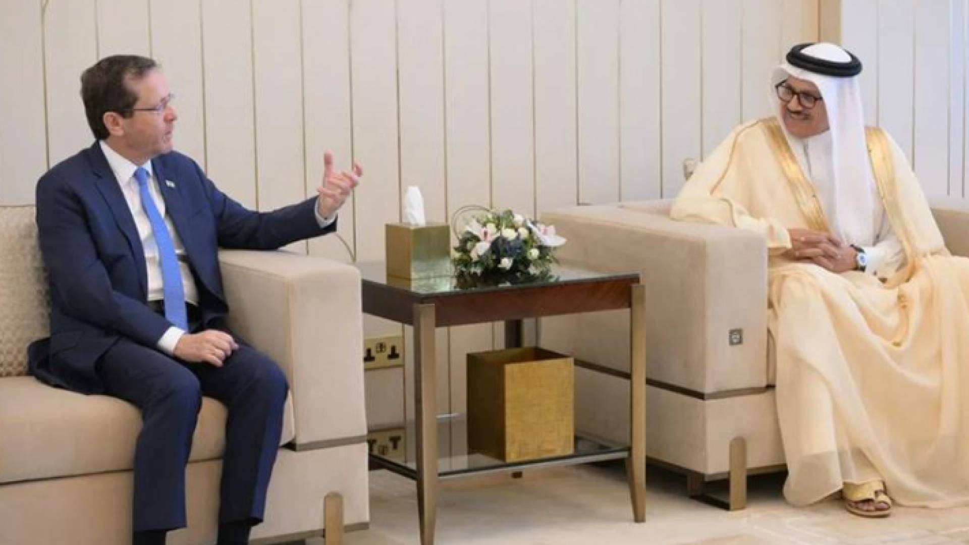 رئيس الاحتلال في البحرين