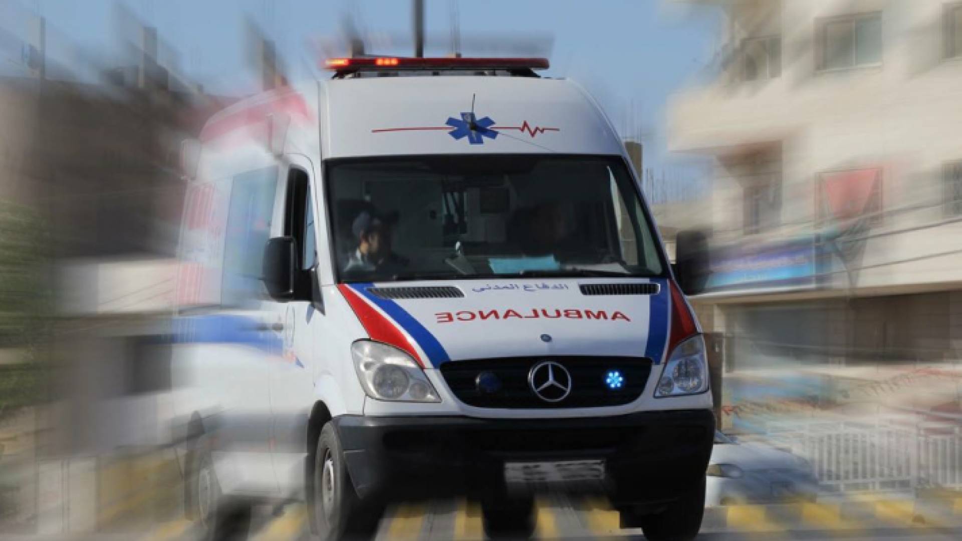 مركبة تابعة للدفاع المدني