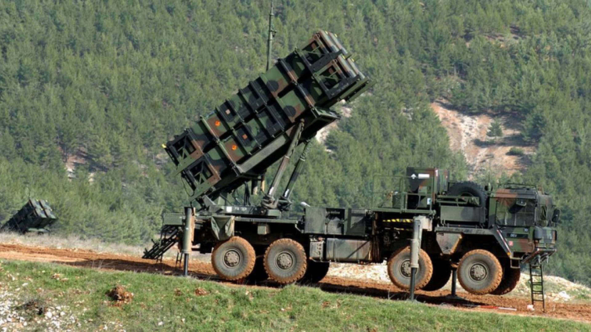 بطاريات صواريخ باتريوت