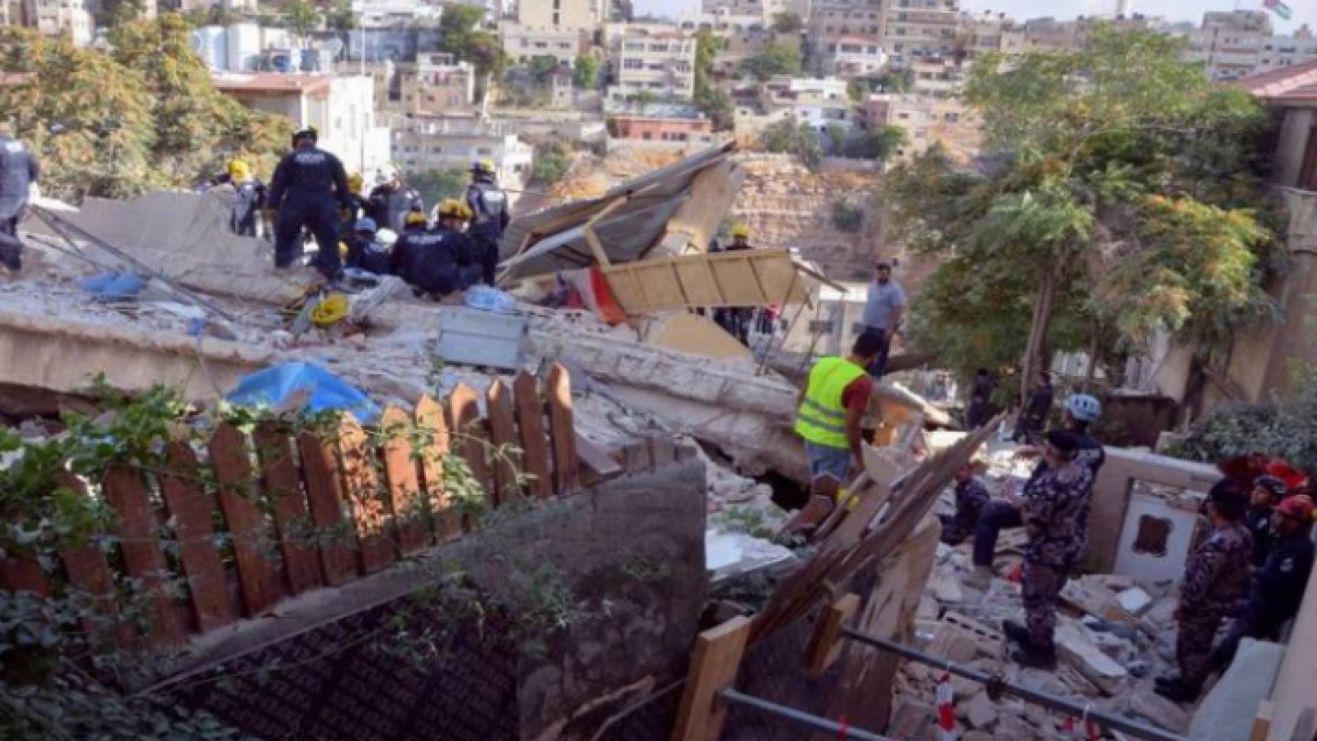 عمارة اللويبدة المنهارة