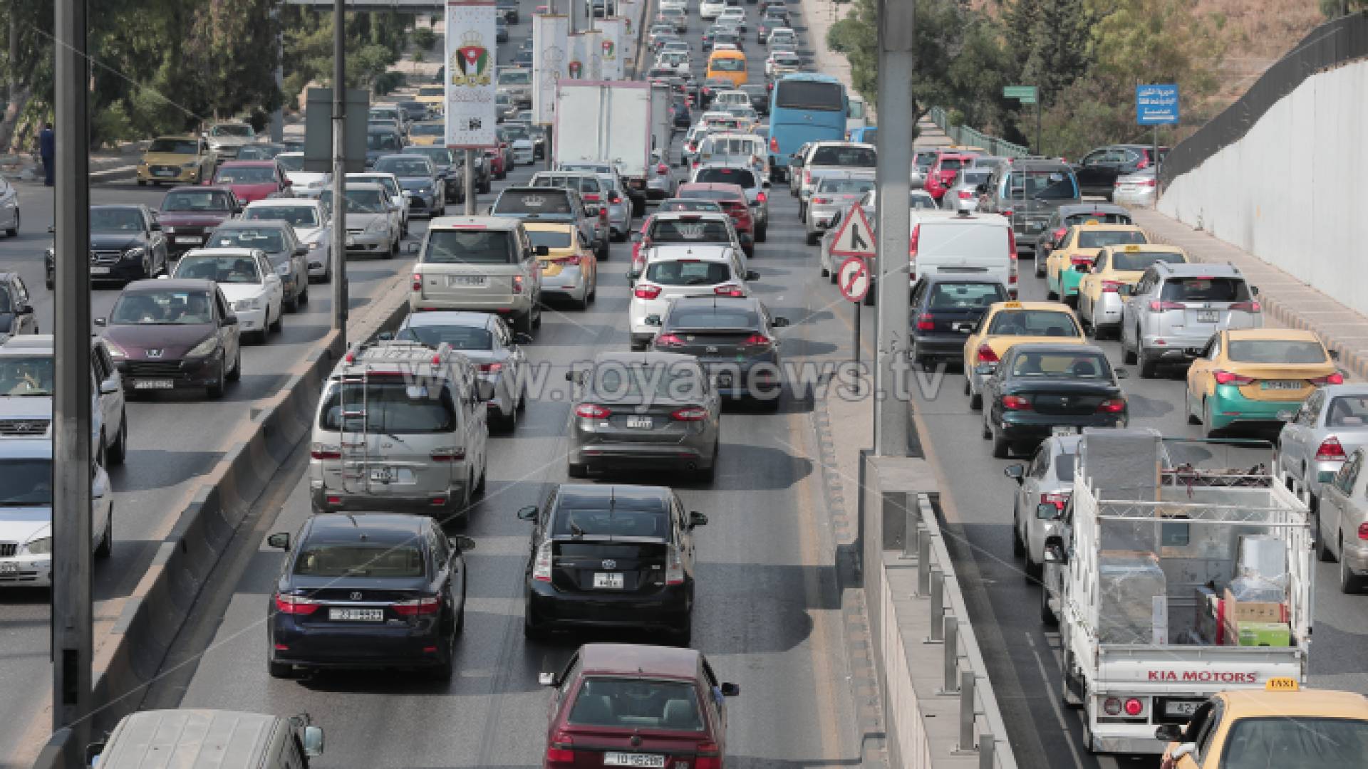 مركبات وسط العاصمة عمان