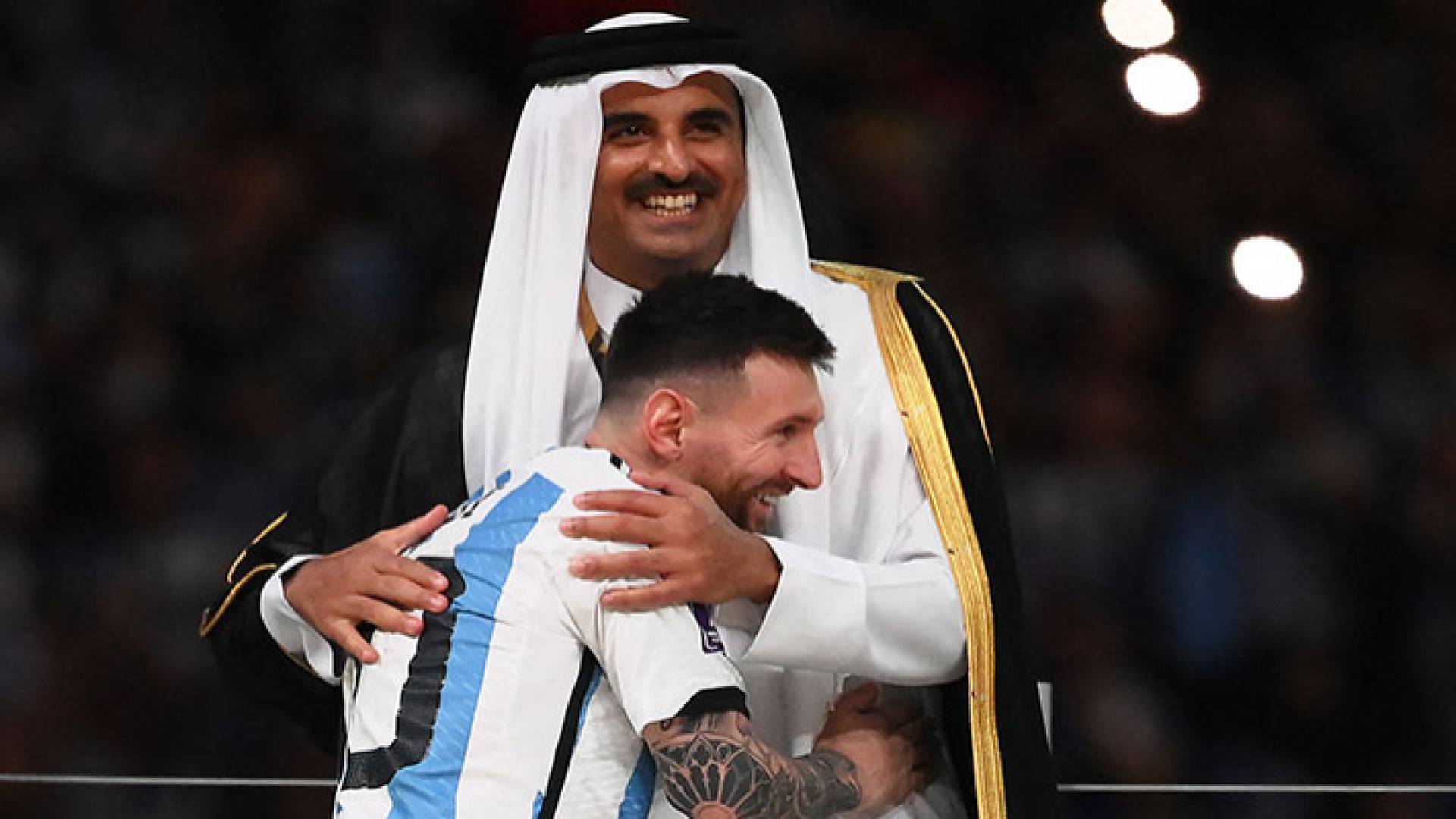 أمير قطر وميسي