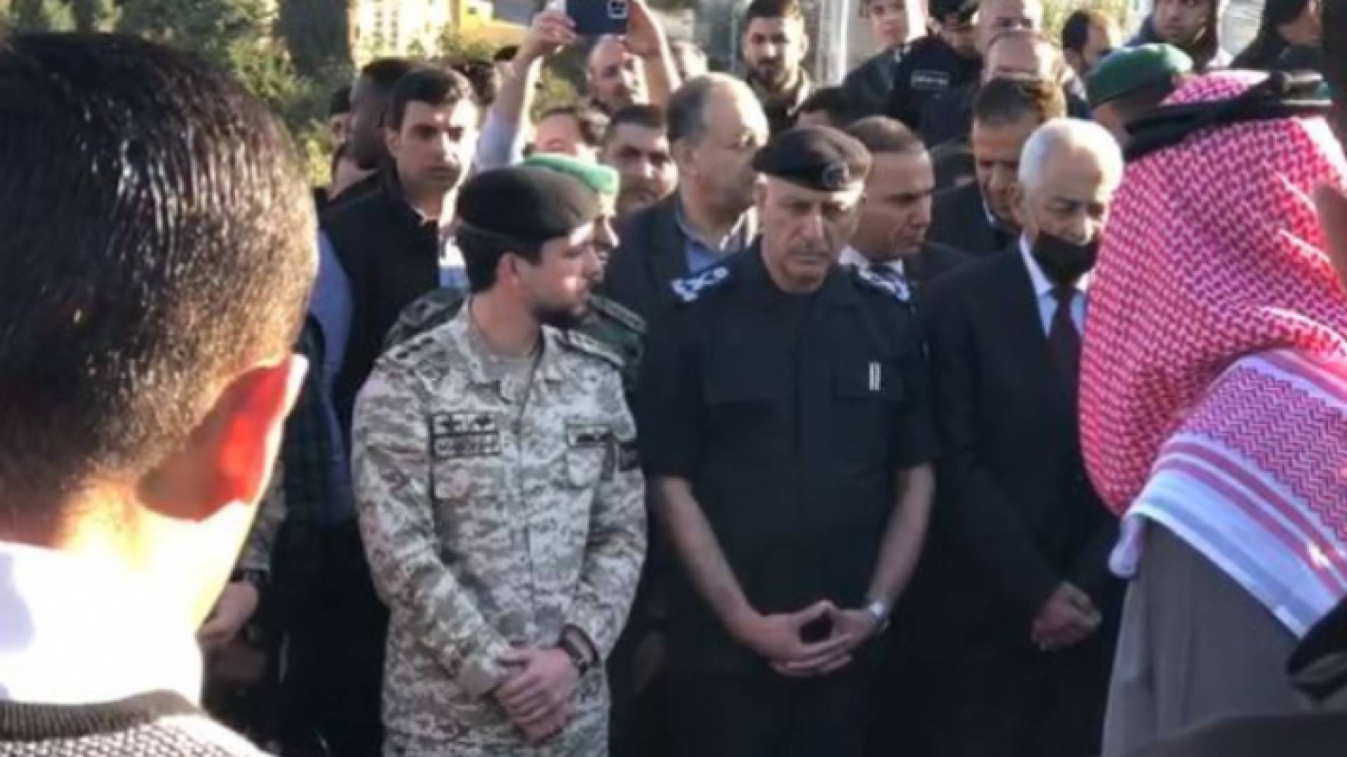 ولي العهد سمو الأمير الحسين بن عبد الله الثاني يشارك في تشييع جثمان الشهيد غيث الرحاحلة في صويلح