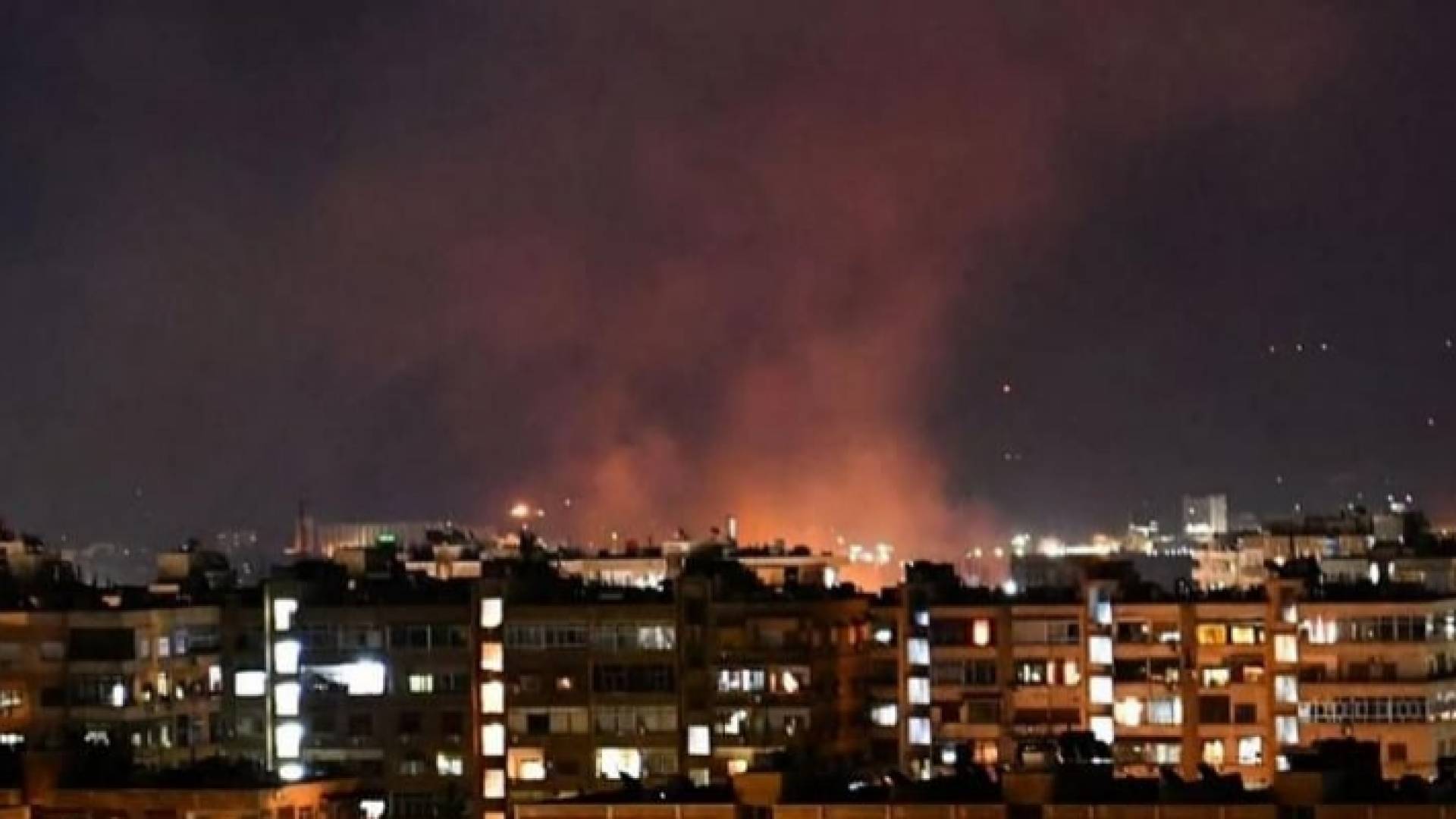 صورة أرشيفية من تعرض الأراضي السورية لقصف صاروخي