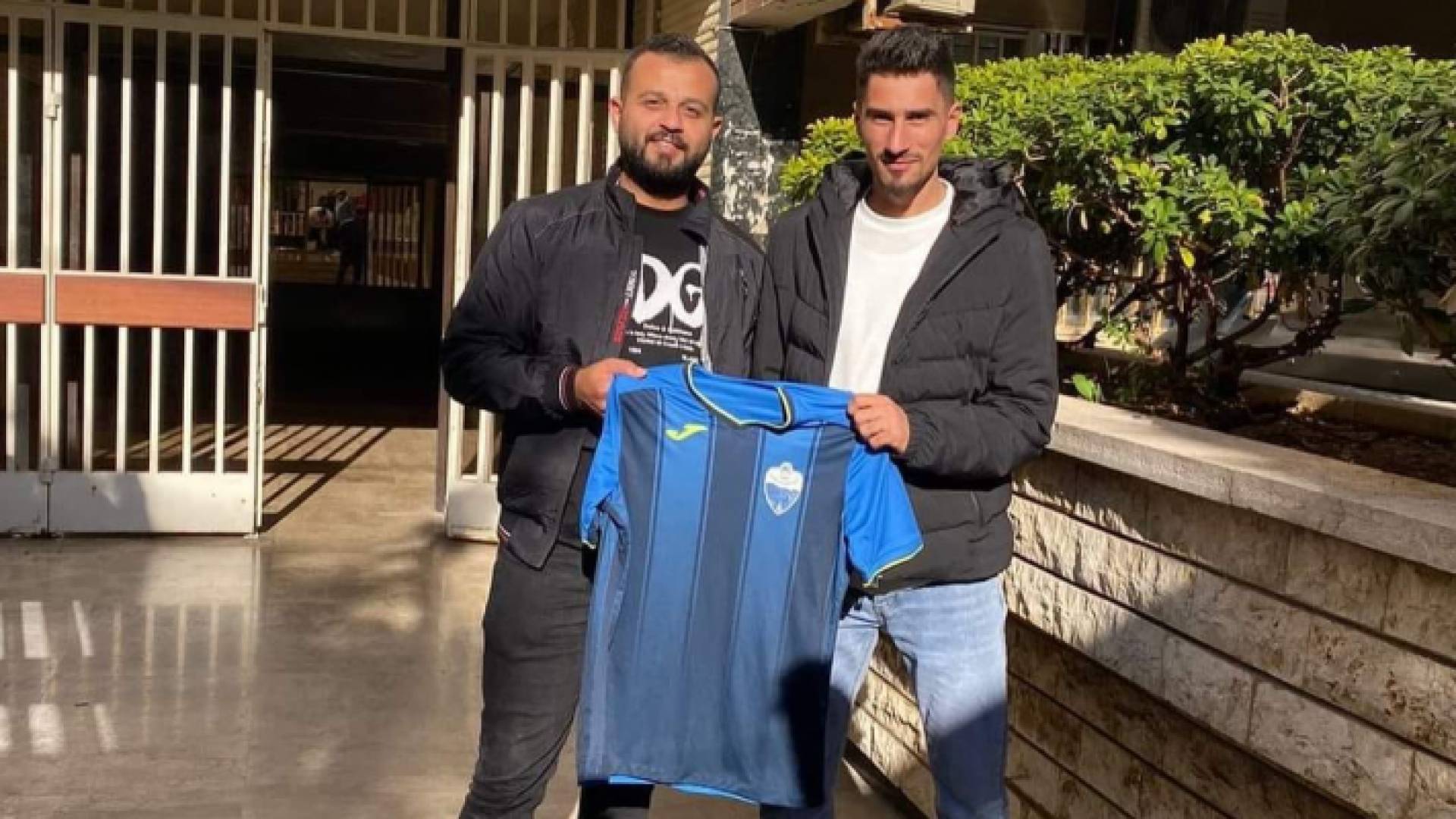 اللاعب سليمان أبو زمع