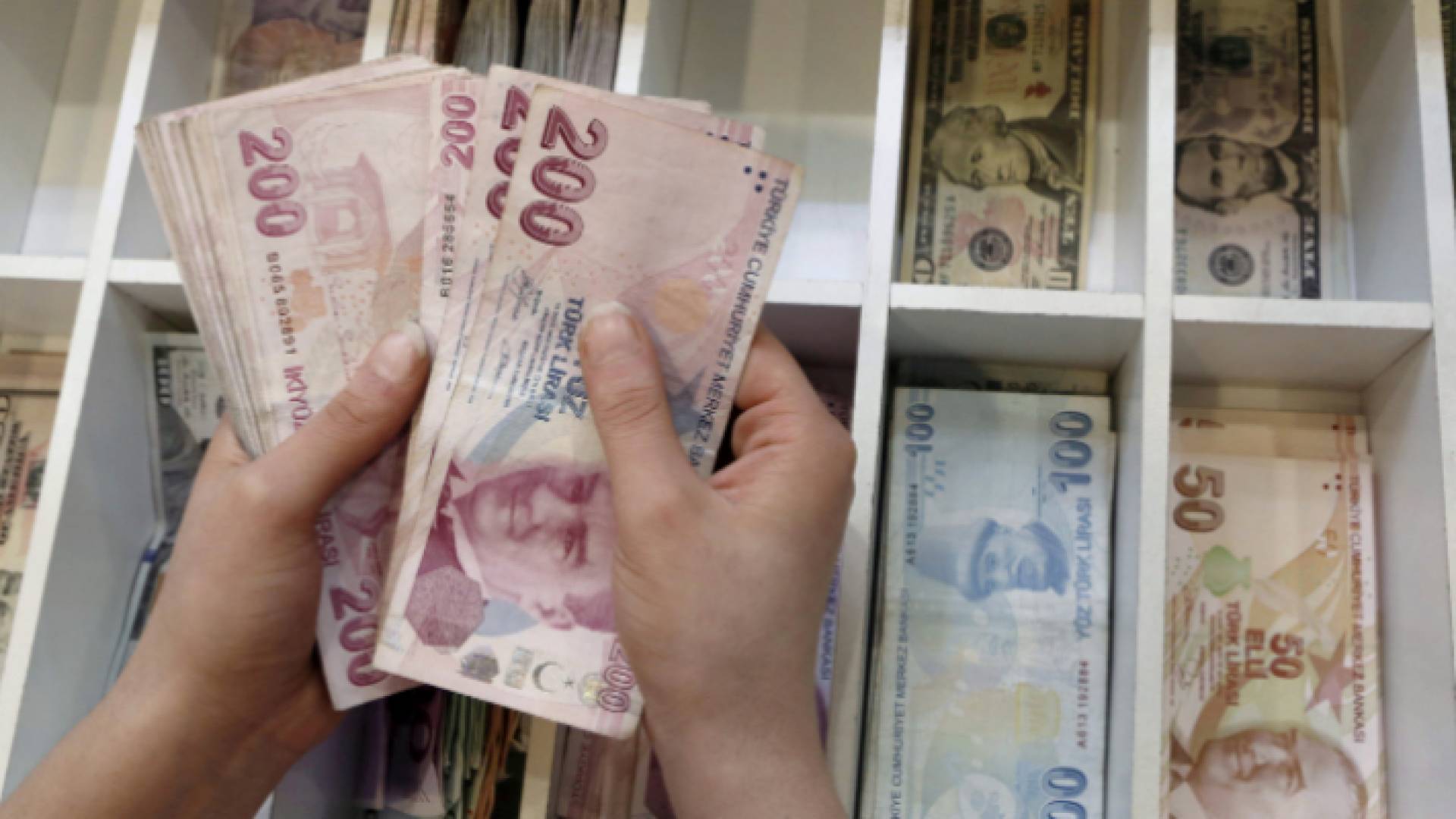 عملة ورقية من فئة 200 ليرة تركية