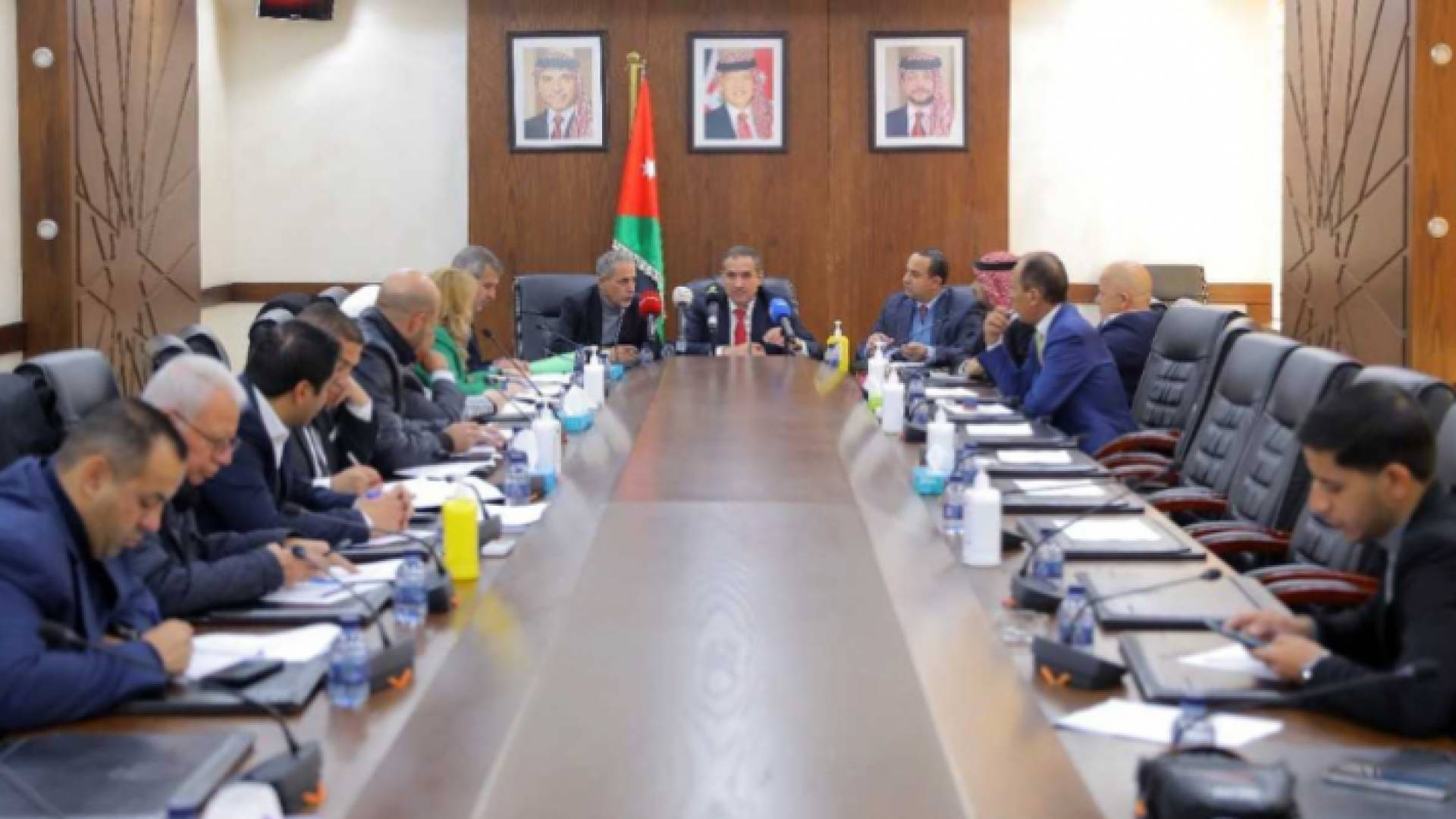 اجتماع للجنة الطاقة والثروة المعدنية النيابية