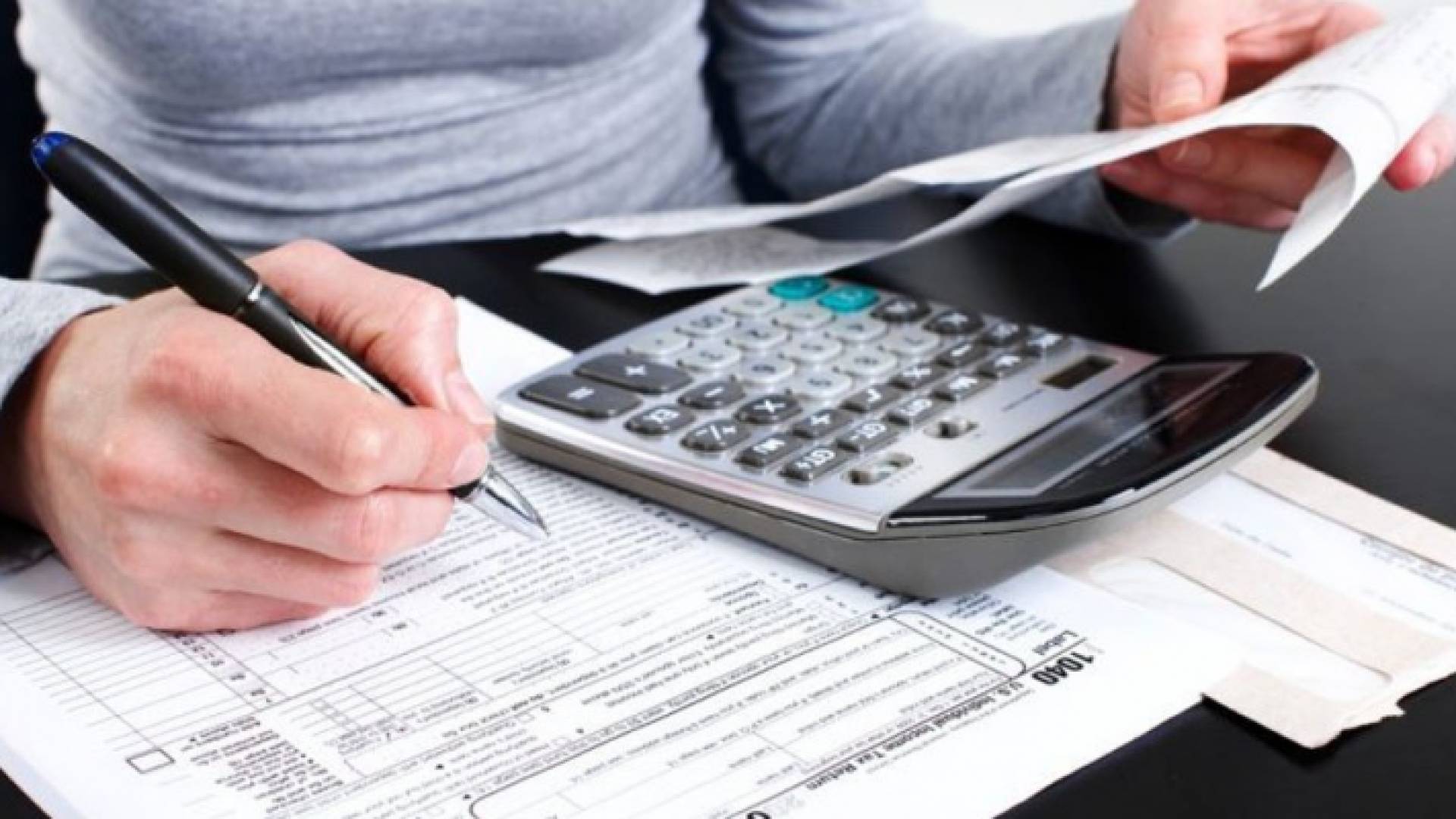 اجراء عملية حسابية لفواتير