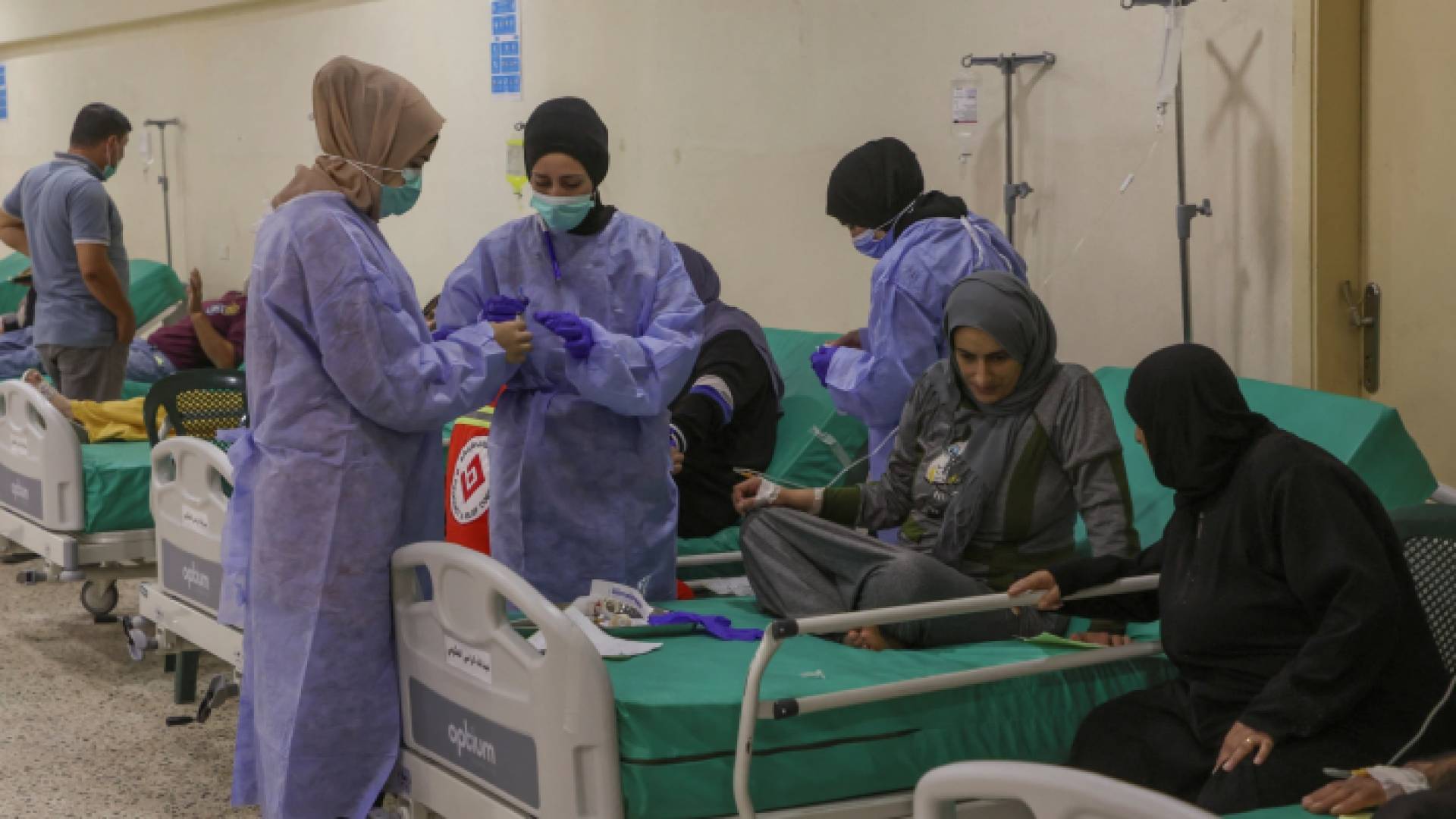 كوادر صحية لبنانية