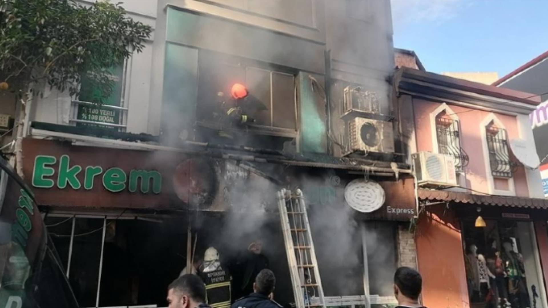 صورة من موقع الانفجار