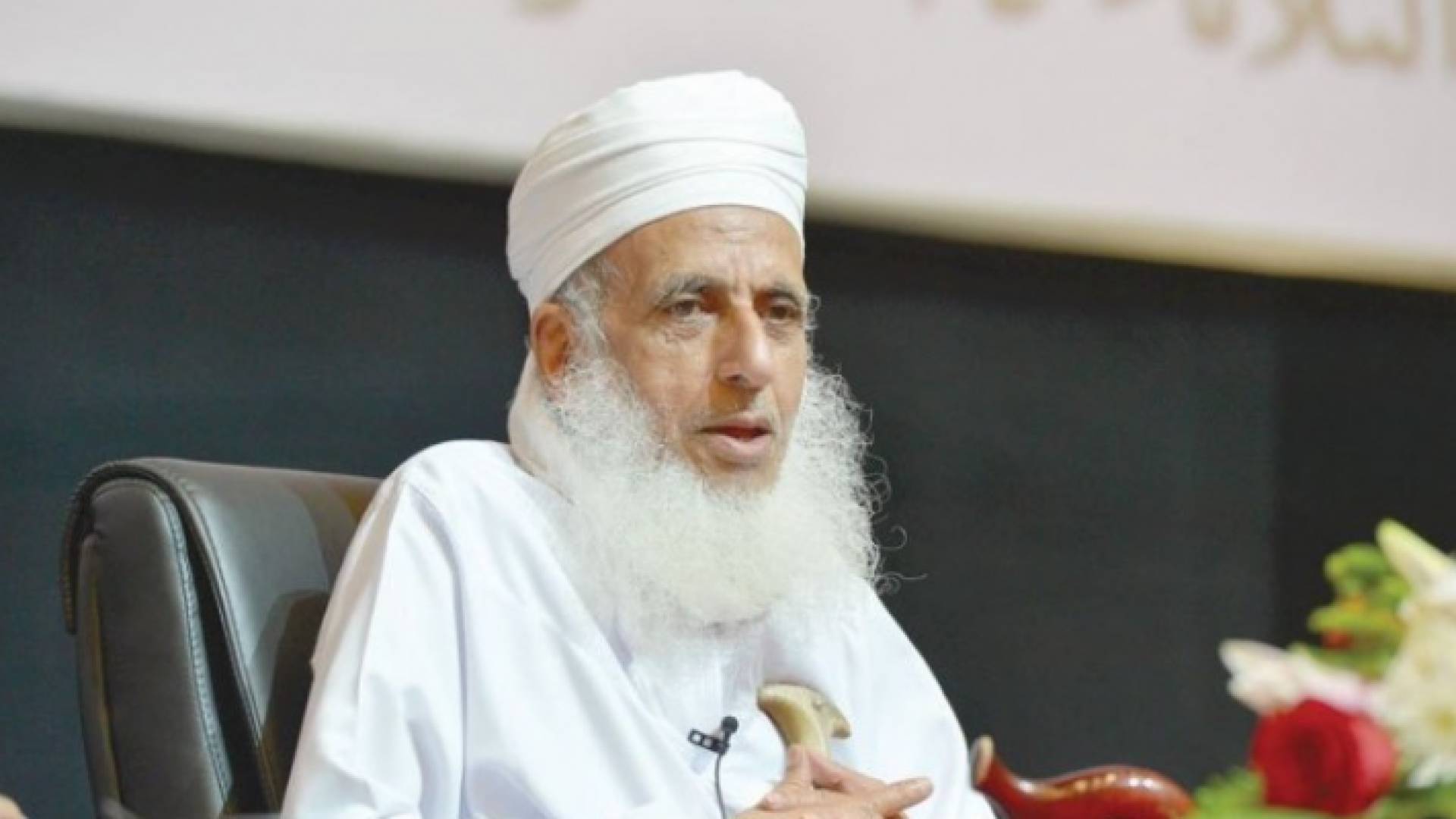 مفتي عمان أحمد بن حمد الخليلي