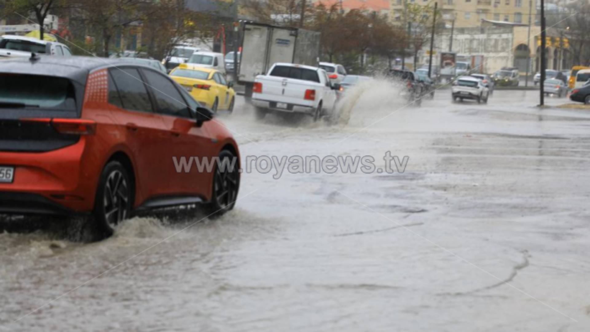 أجواء ماطرة - تعبيرية