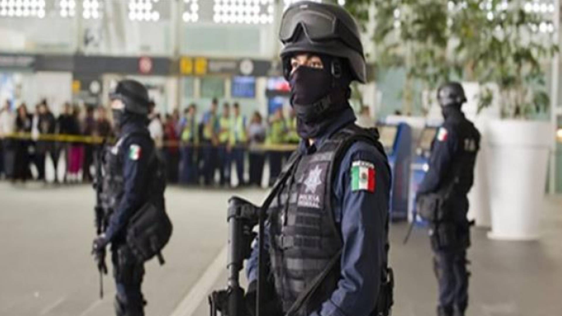 عناصر من الشرطة المكسيكية