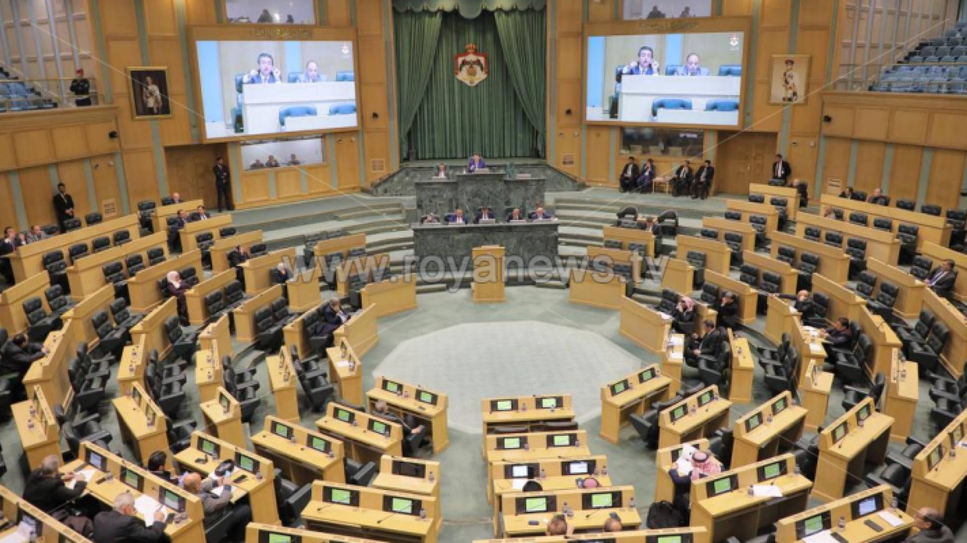 جانب من الجلسة