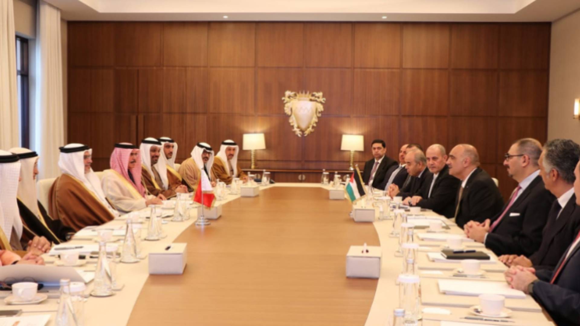 صورة من اجتماع اللجنة العليا الأردنية البحرينية المشتركة في المنامة