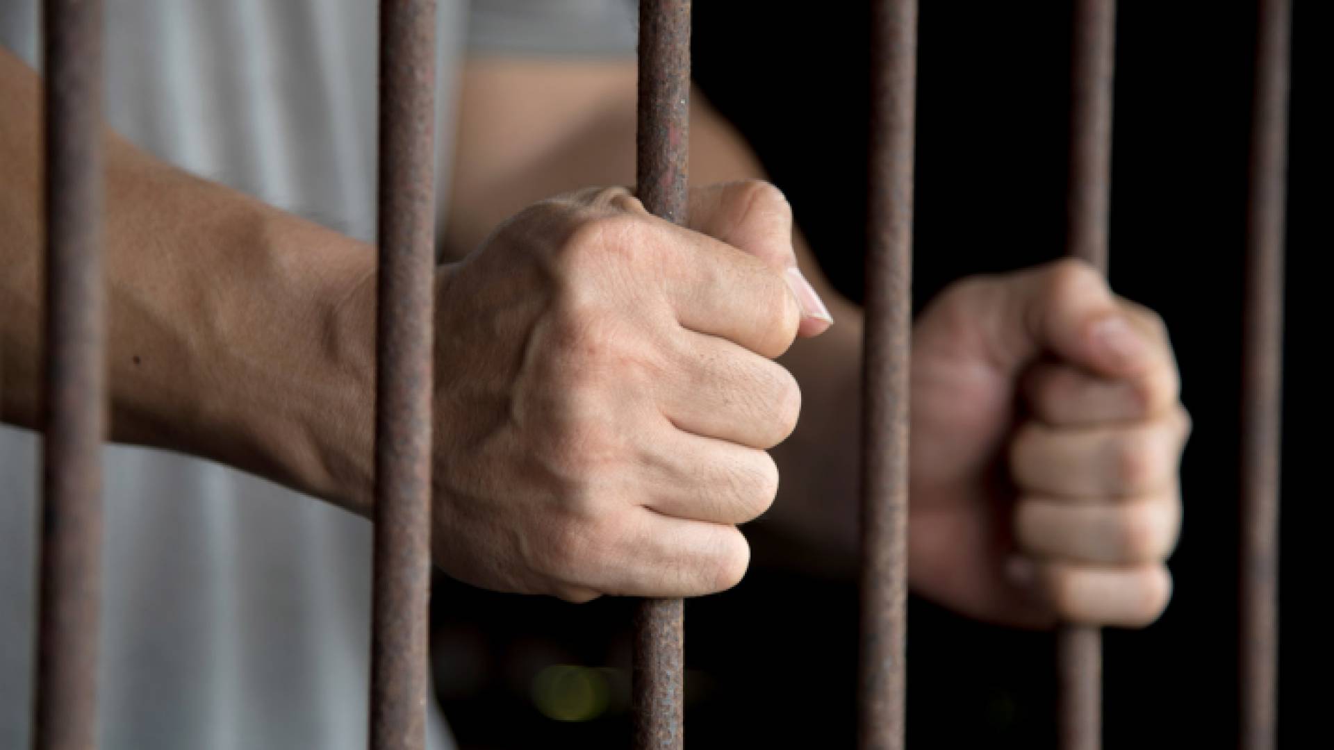 سجين - تعبيرية