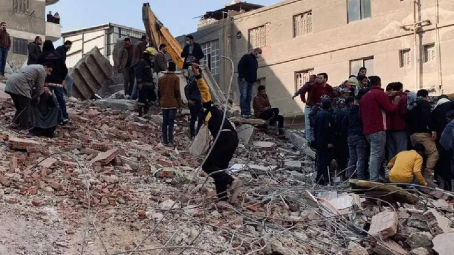 انهيار مبنى سكني في مصر - أرشيفية