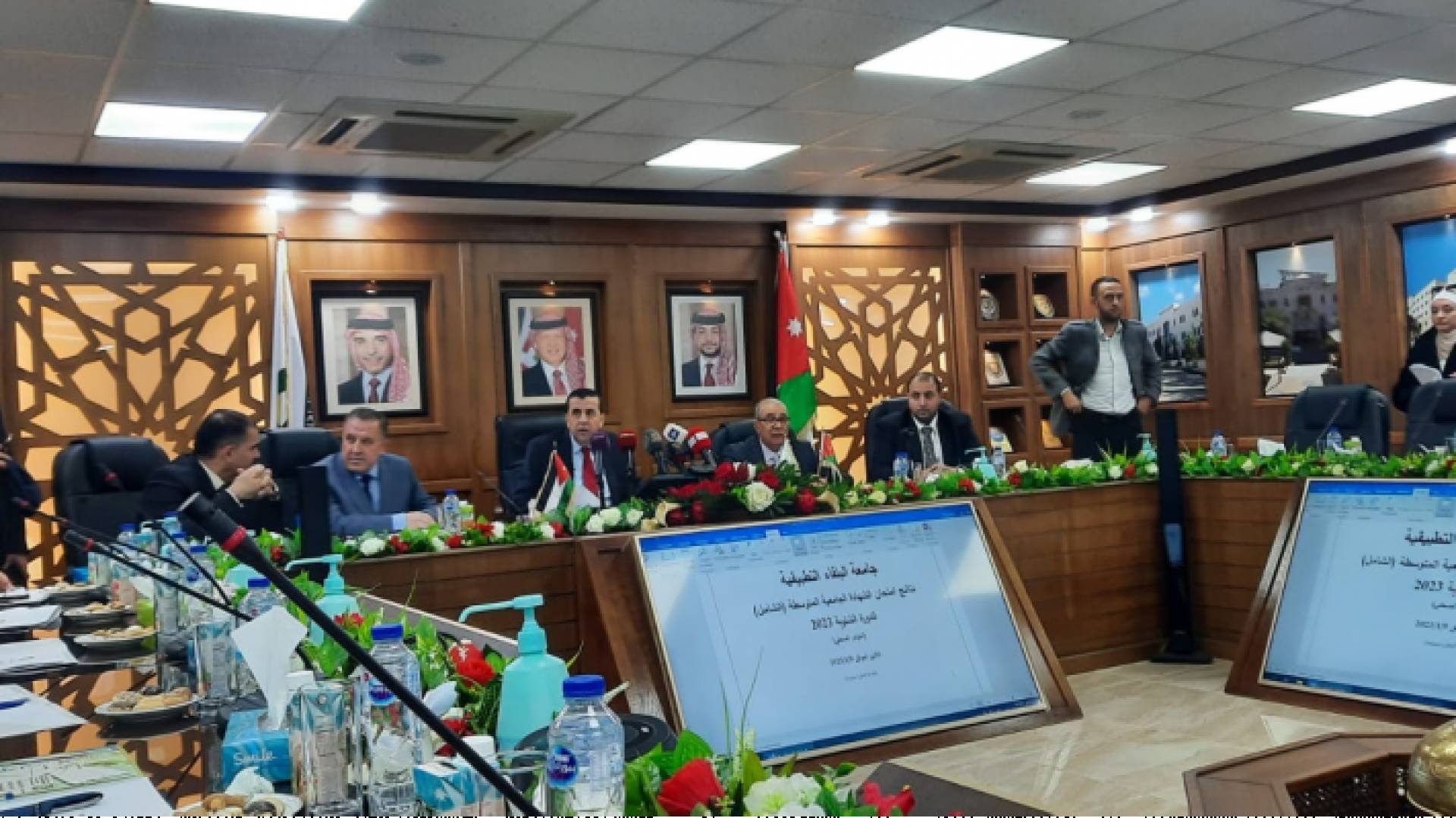 خلال إعلان نتائج امتحان الشامل