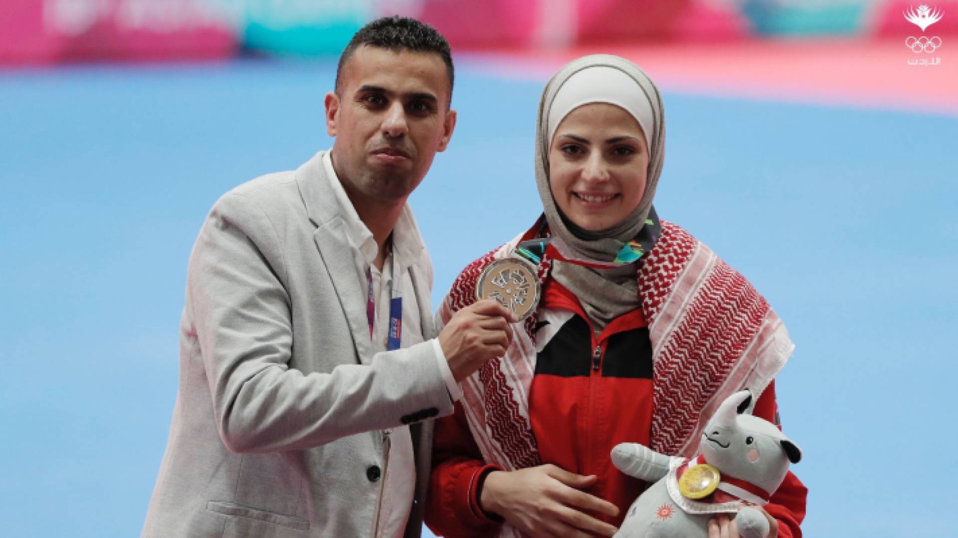 العساف رفقة اللاعبة جوليانا الصادق