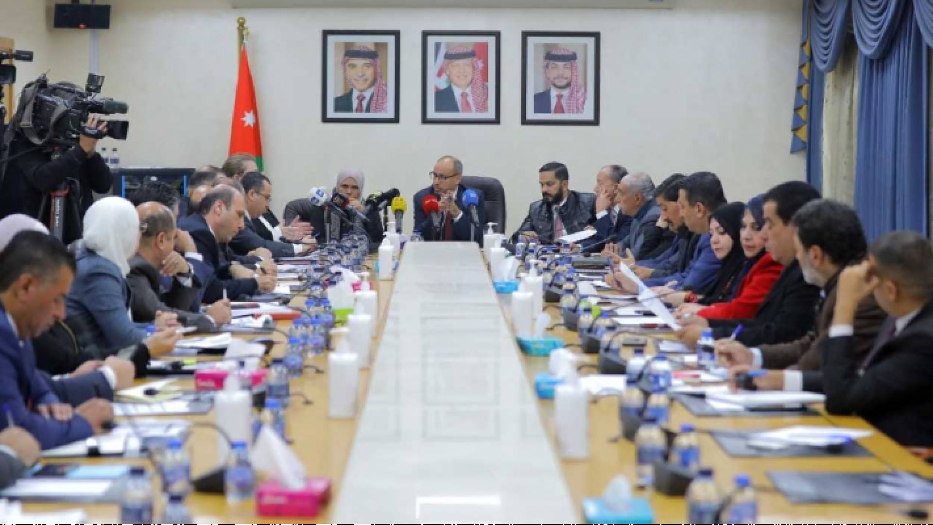 اجتماع اللجنة المالية النيابية مع وزارة التخطيط والتعاون الدولي