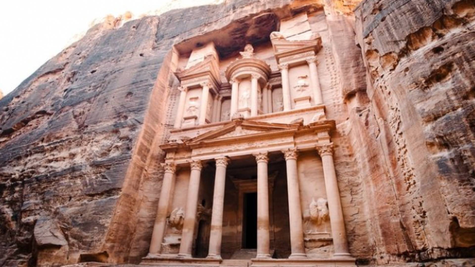 الخزنة في مدينة البترا