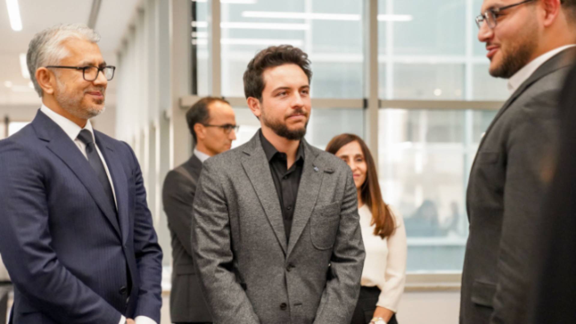 ولي العهد يفتتح مركزا لشركة "ديلويت" العالمية في عمان