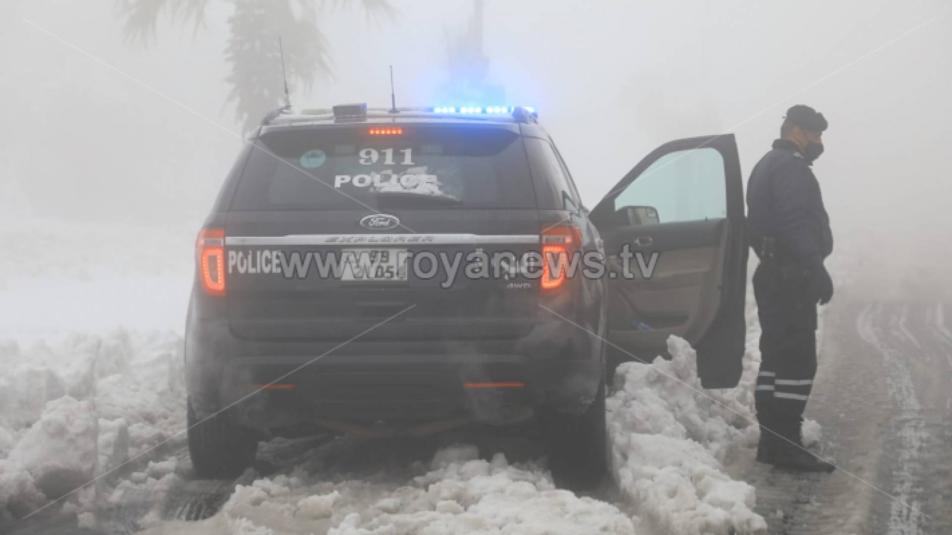 مشهد أرشيفي للثلوج