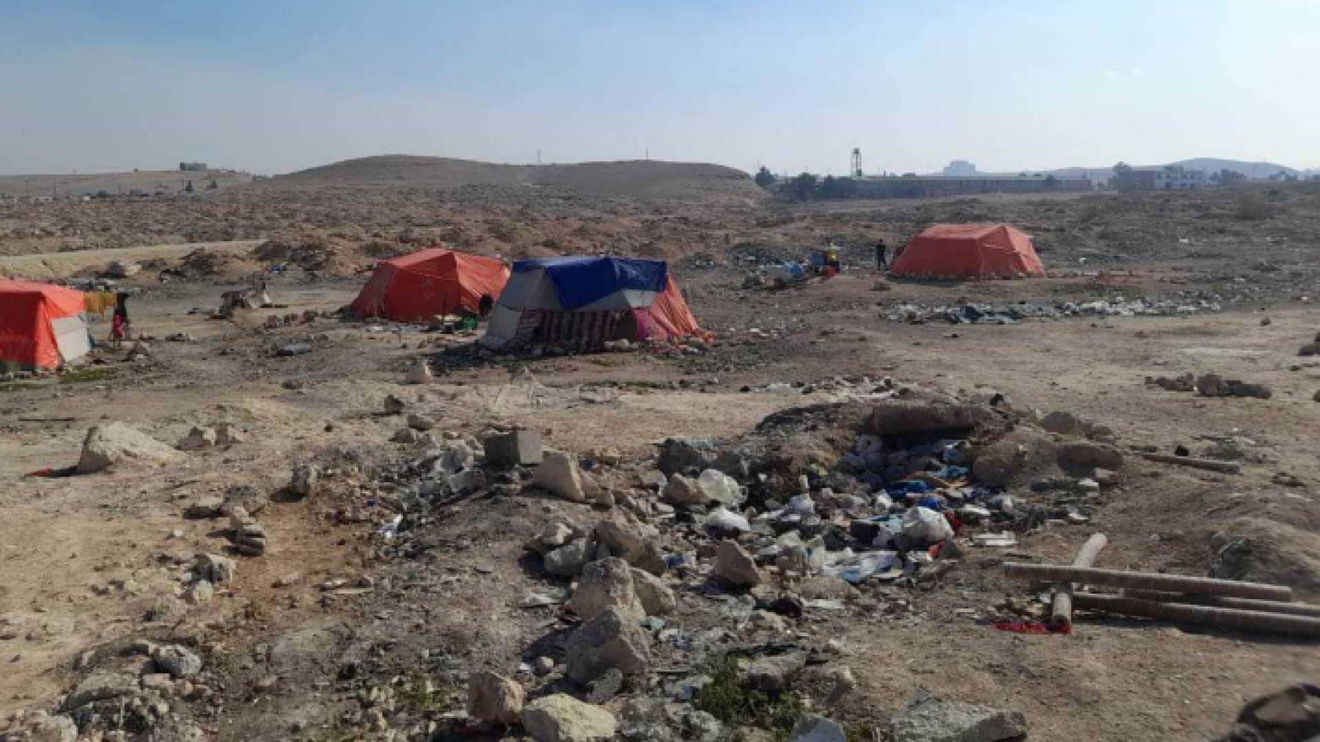 خيم المتسولين العشوائية في محافظة الزرقاء