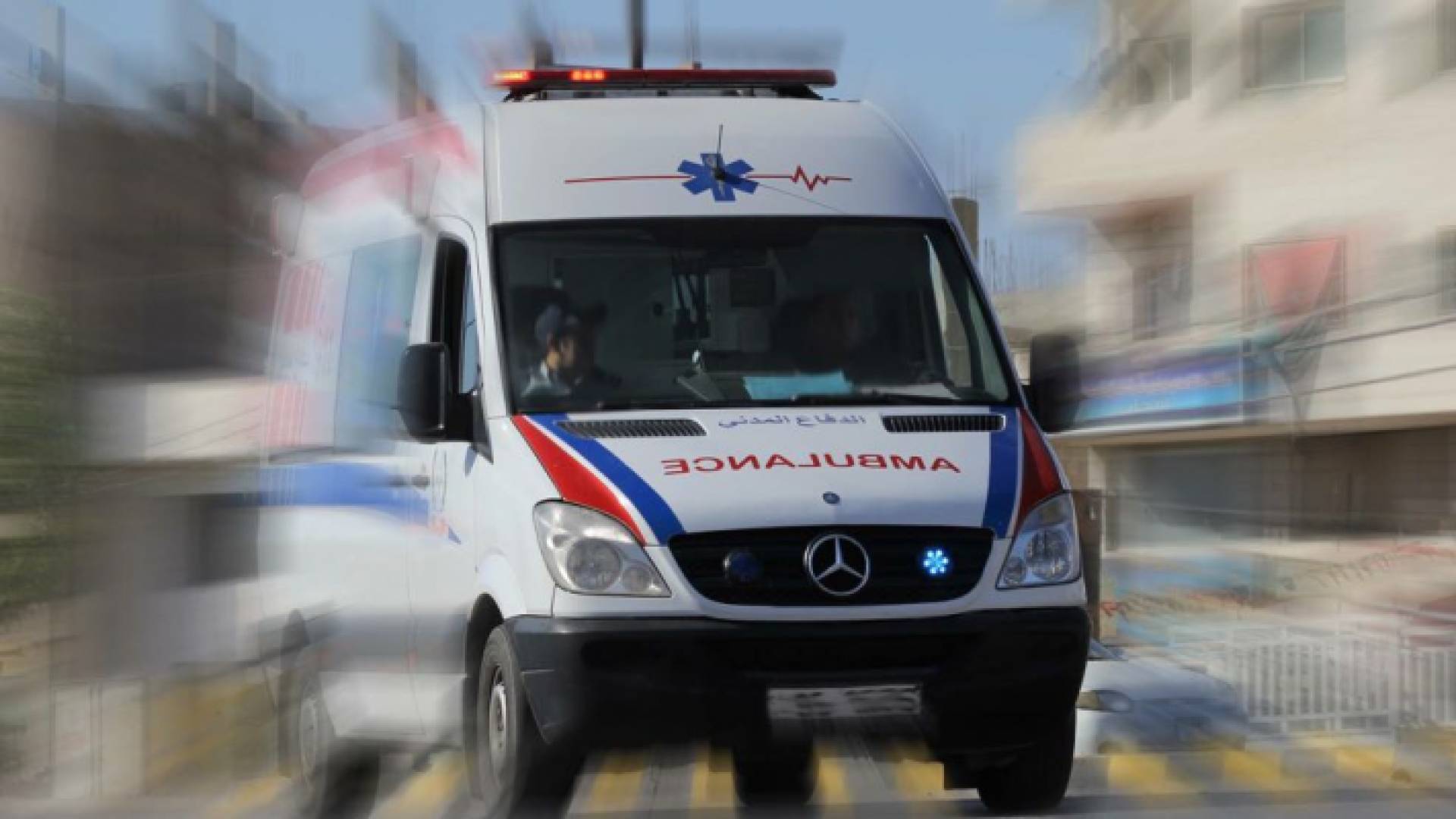 مركبة تابعة للدفاع المدني