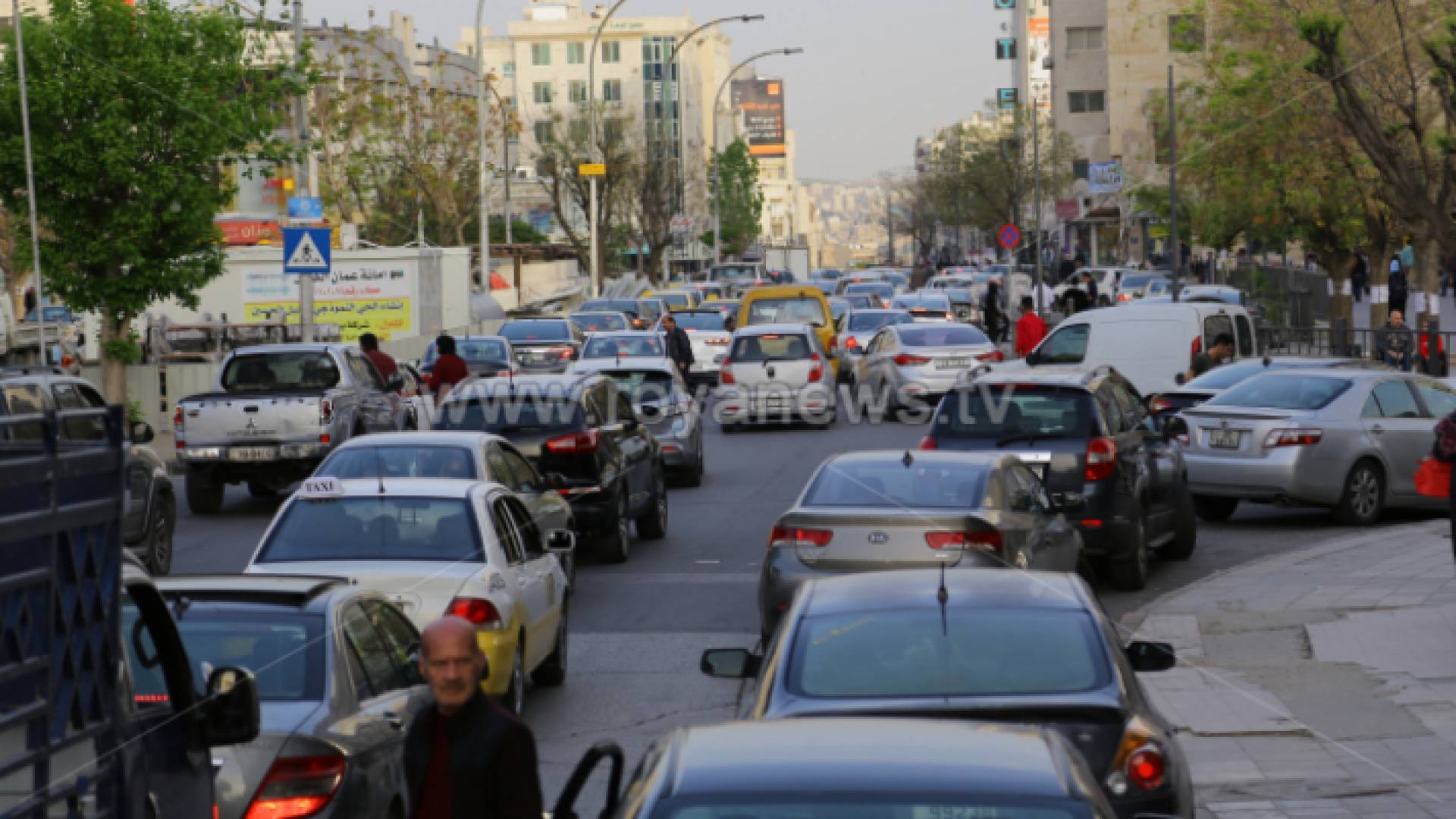 مركبات وسط العاصمة عمان